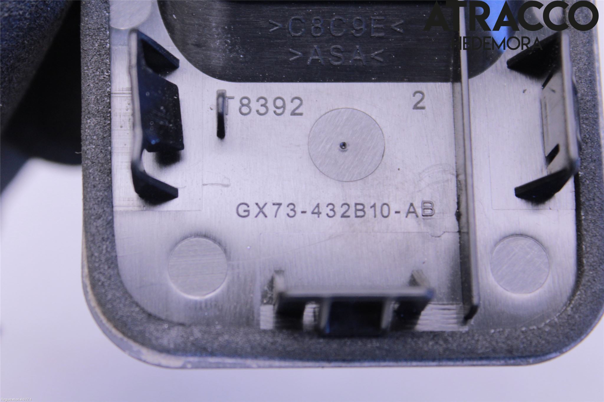 Jaguar XE (X760) 15-24 Bakluckehandtag