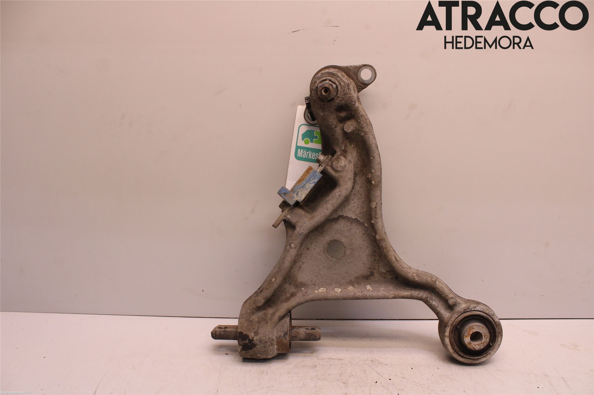Volvo V70 05-08 Bärarm Fram Undre Vä