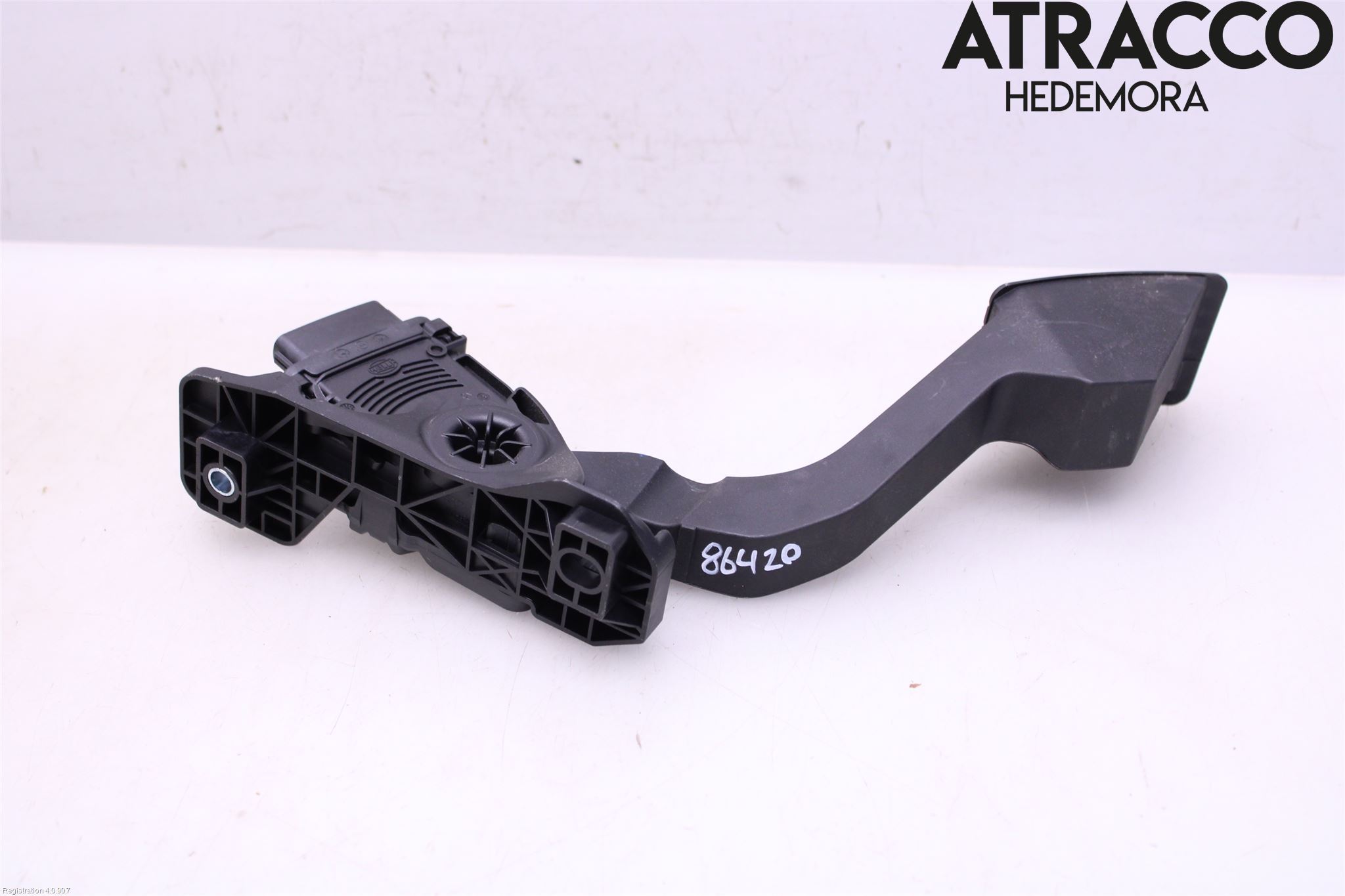 Mitsubishi SPACE STAR 13- Gaspedal