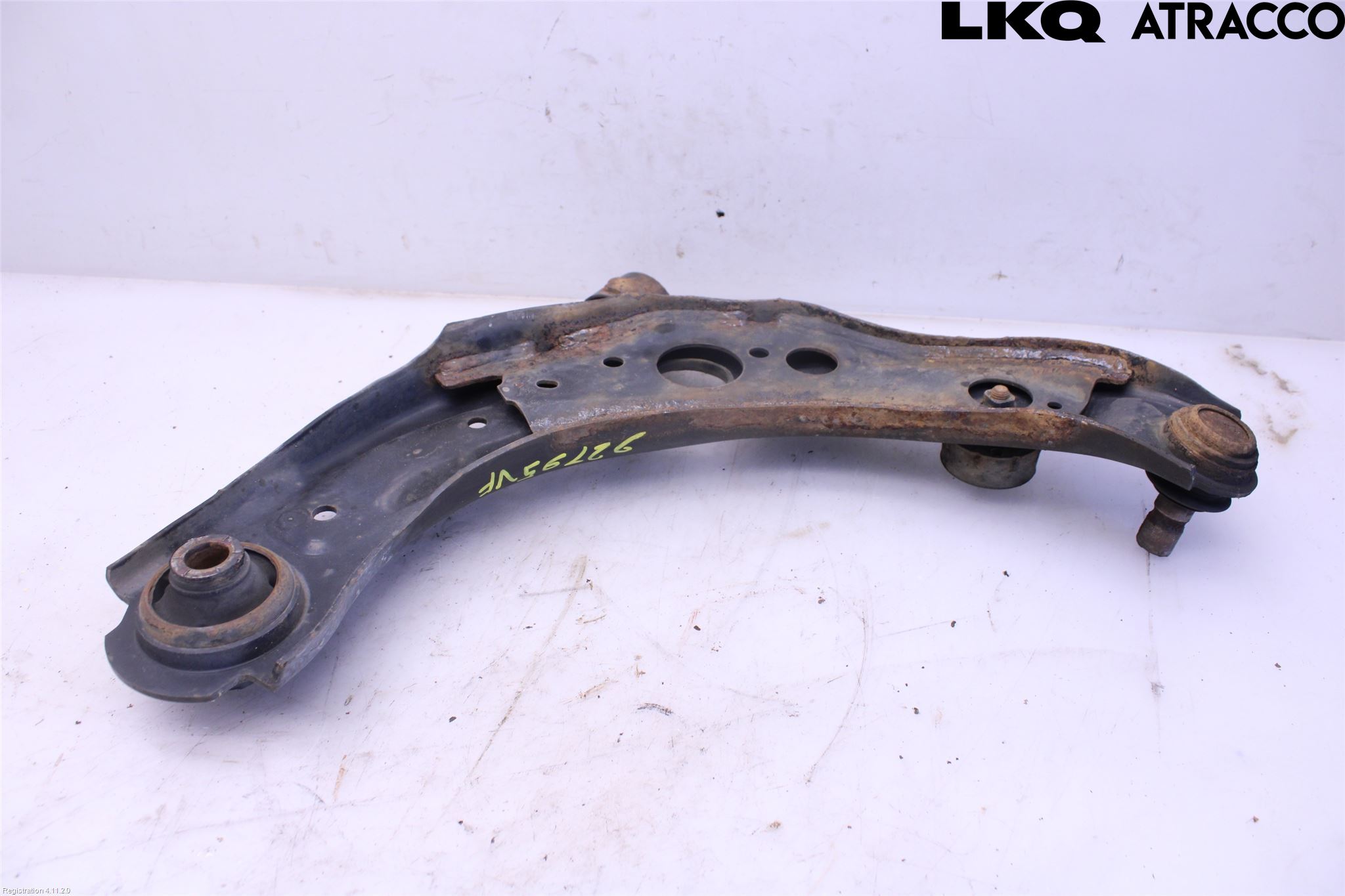 Mazda CX-30 20- Bärarm Fram Undre Vä