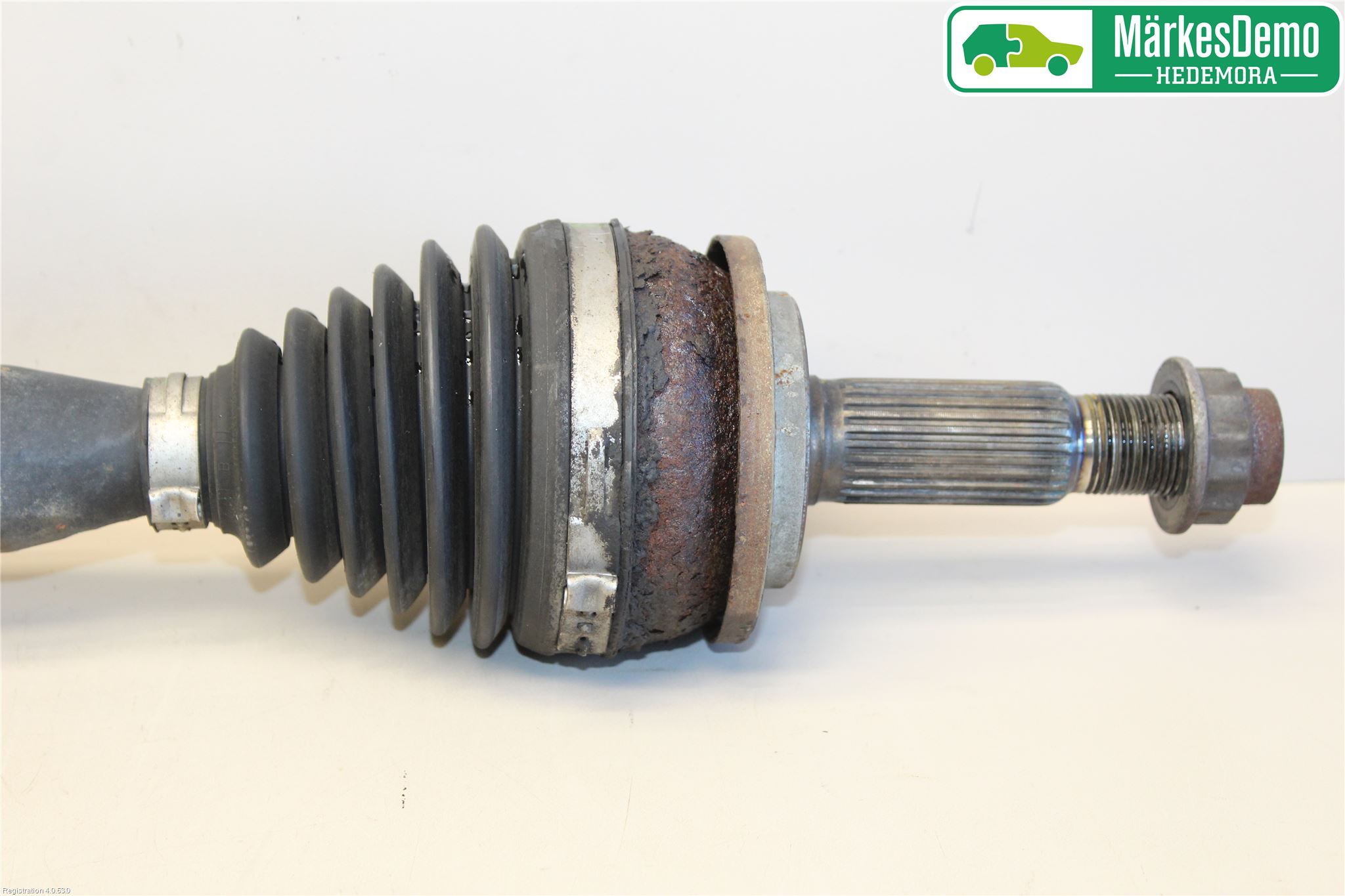 Toyota AURIS 10-12 Drivaxel Fram Höger