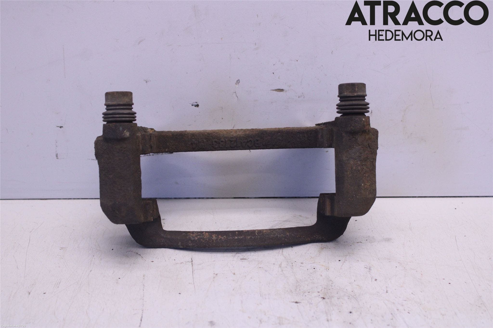 Kia CARENS III 13-19 Bromsokshållare