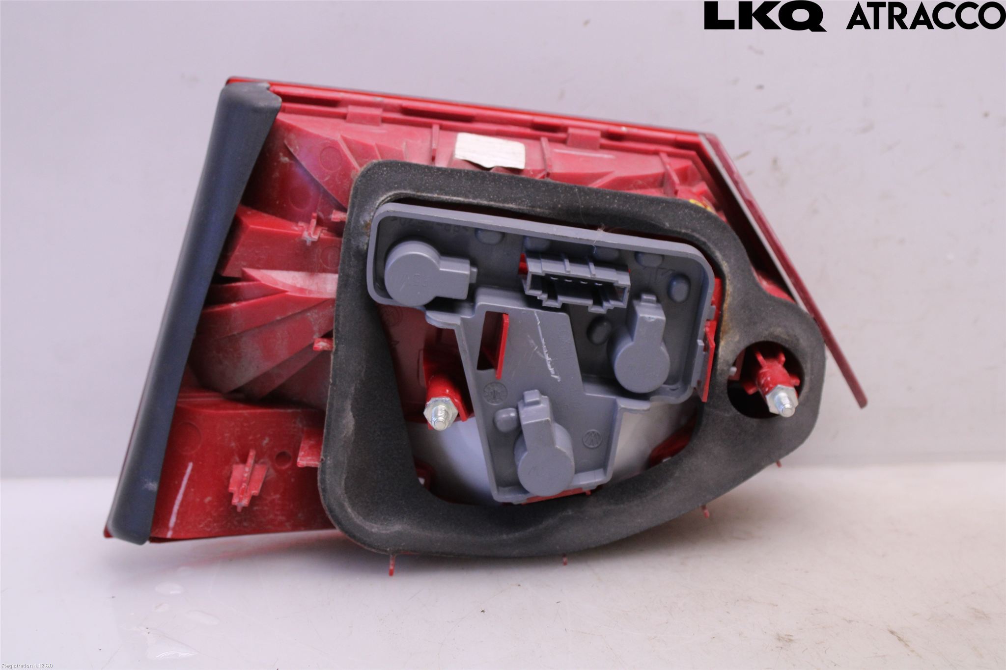 Volkswagen VW JETTA VI 11- Bakljus Lucka Vä