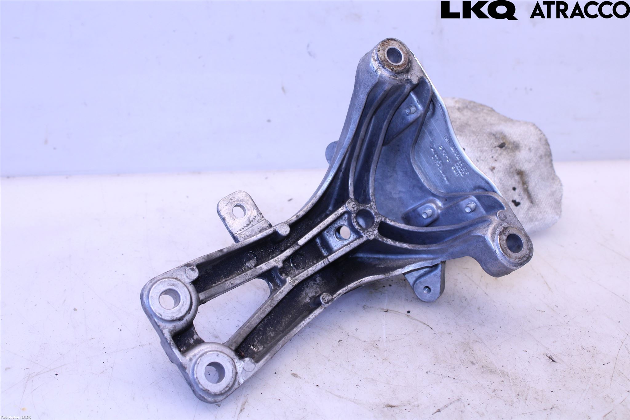 Audi A6/S6 4G 11-18 Motorfäste