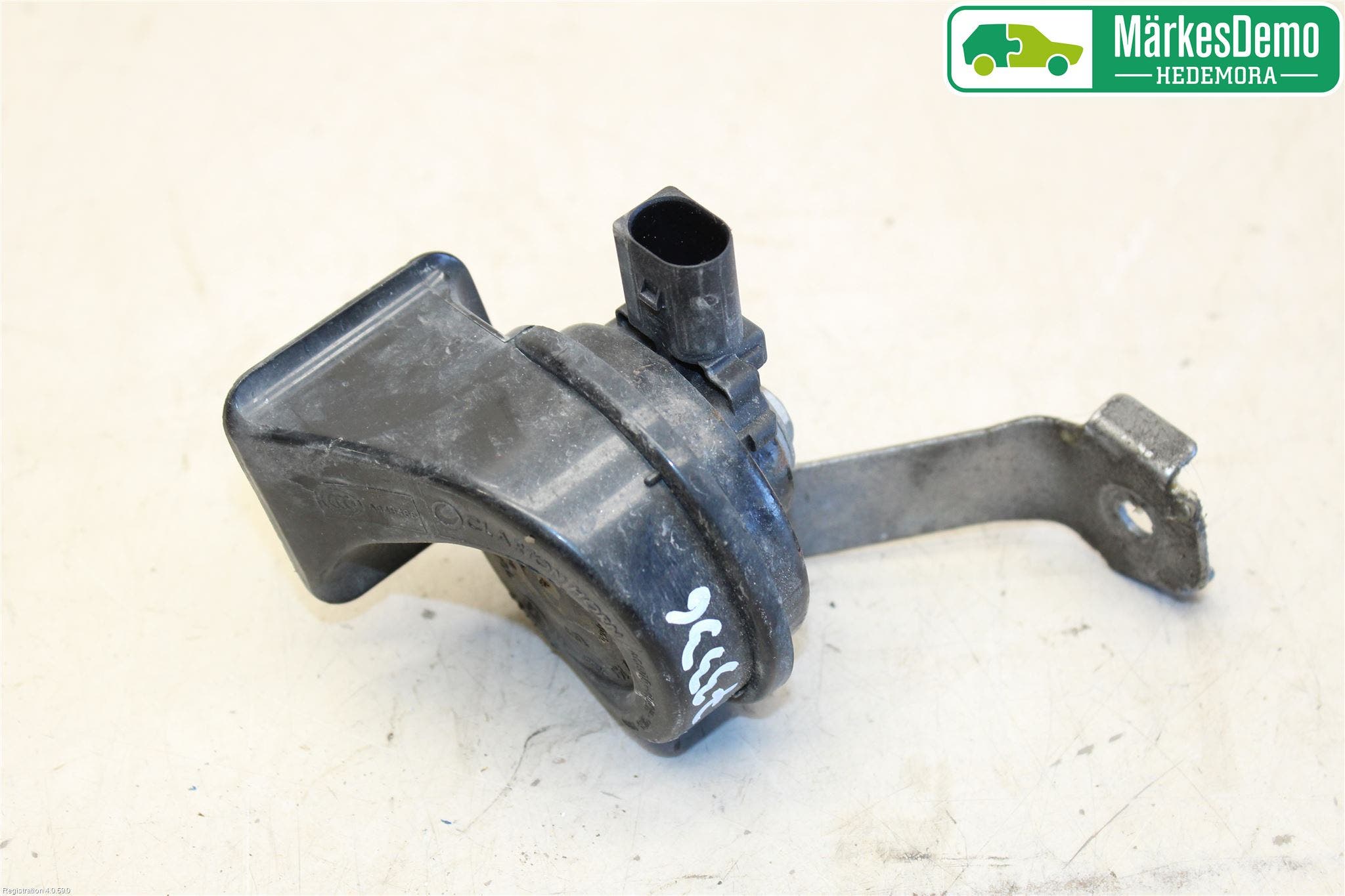 Volkswagen VW JETTA VI 11- Signalhorn