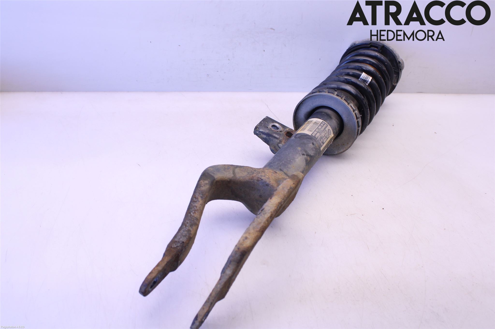 BMW 5 F10/F11/F18 09-17 Fjäderben Fram Höger