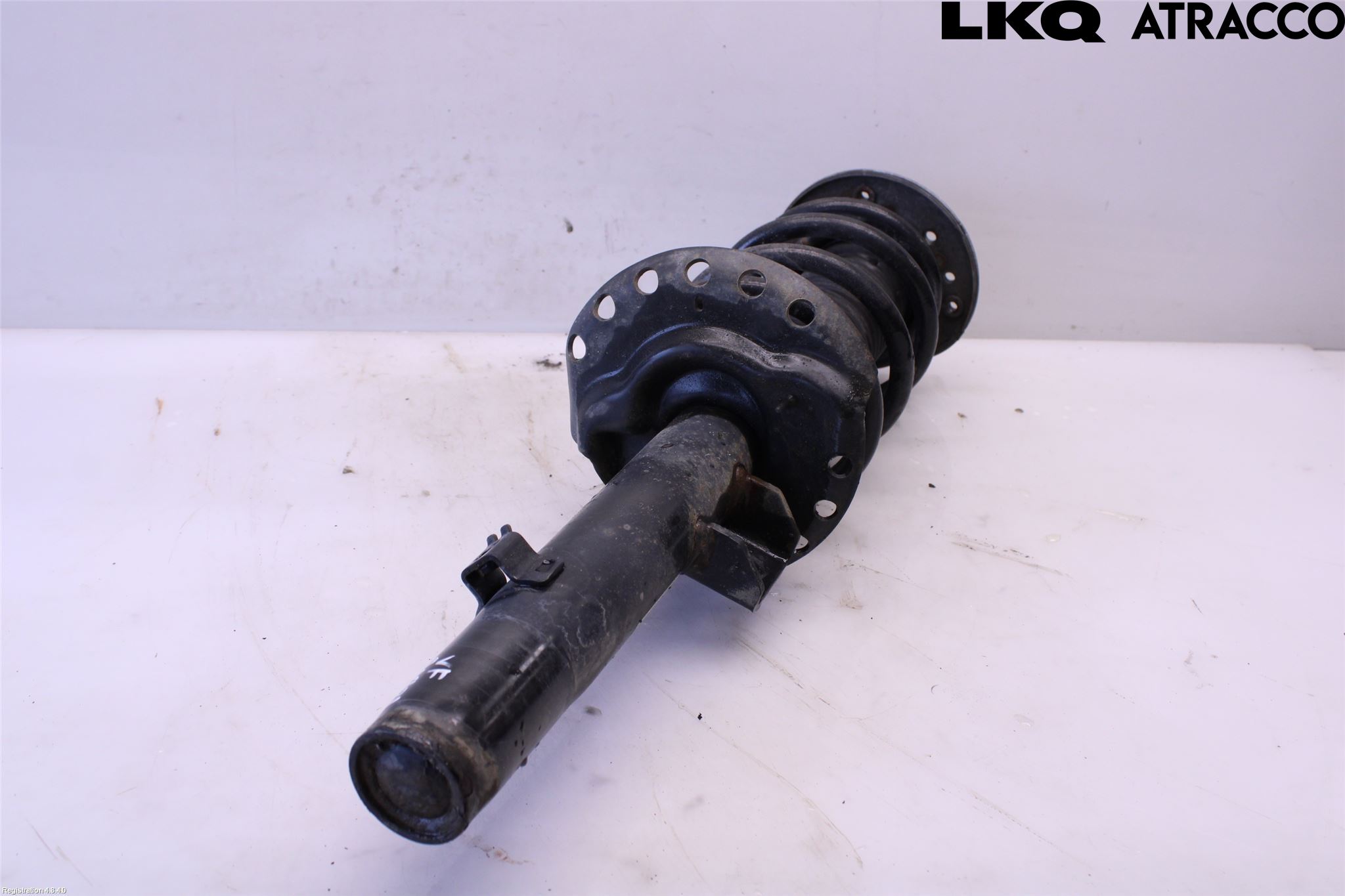 Jaguar E-PACE 17- Fjäderben Fram Vänster