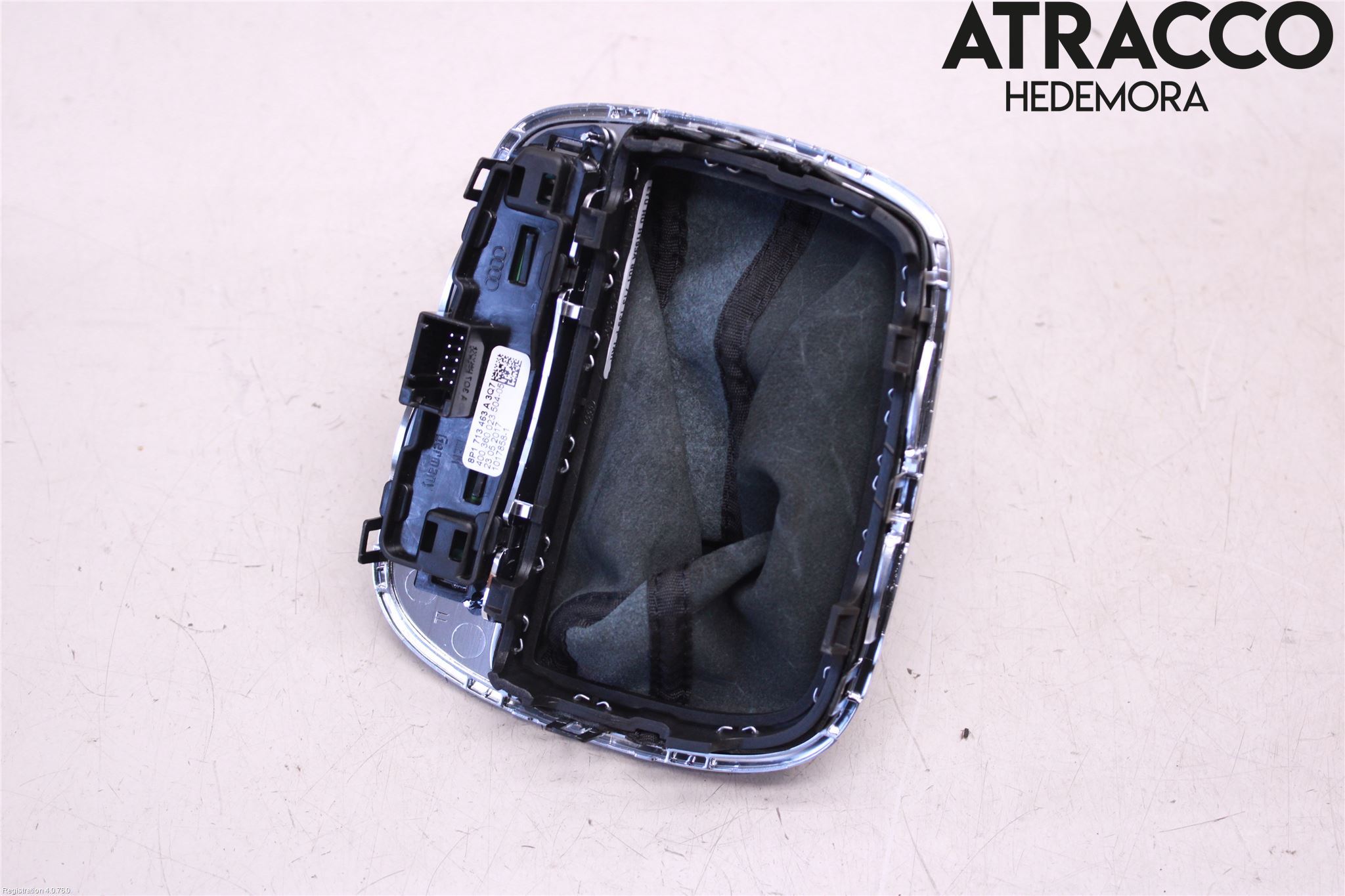 Audi Q3 8U 12-18 Växelspaksdamask