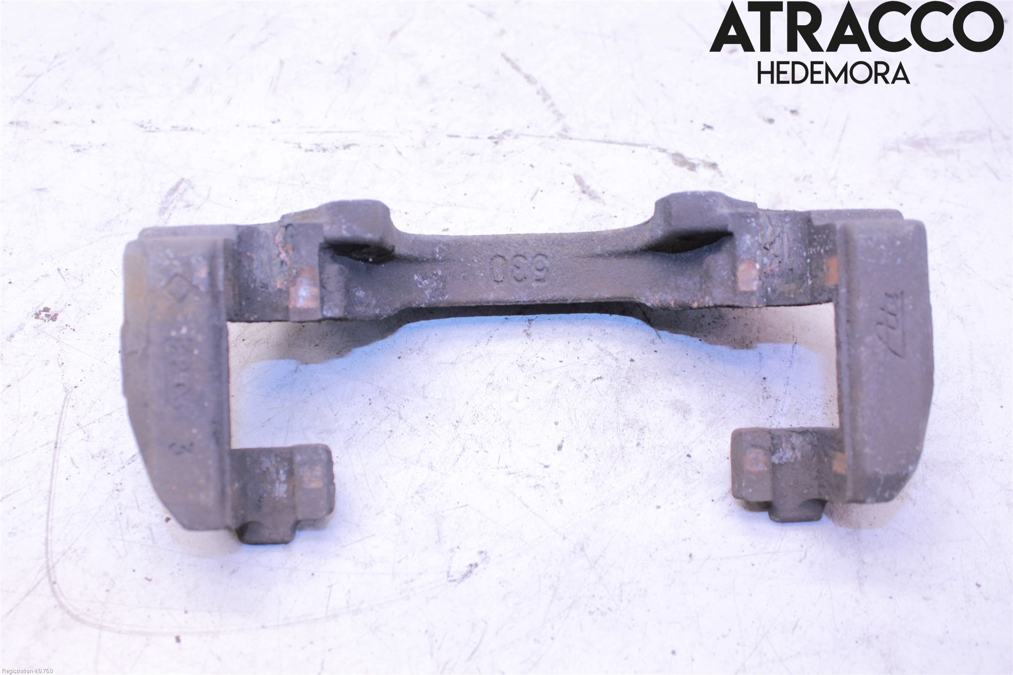 BMW X5 E53     99-06 Bromsokshållare