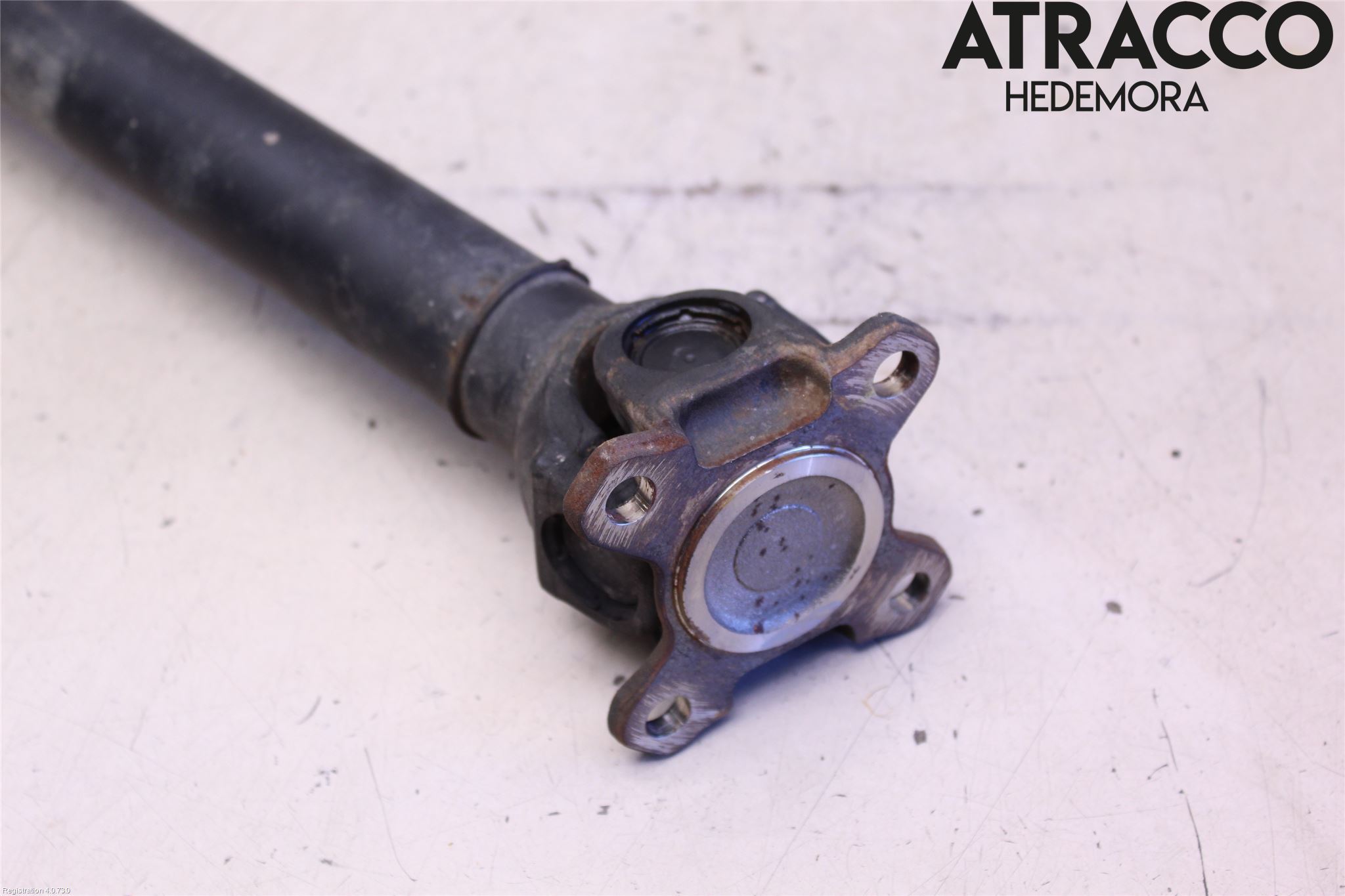 BMW X3 E83     03-10 Mellanaxel Främre