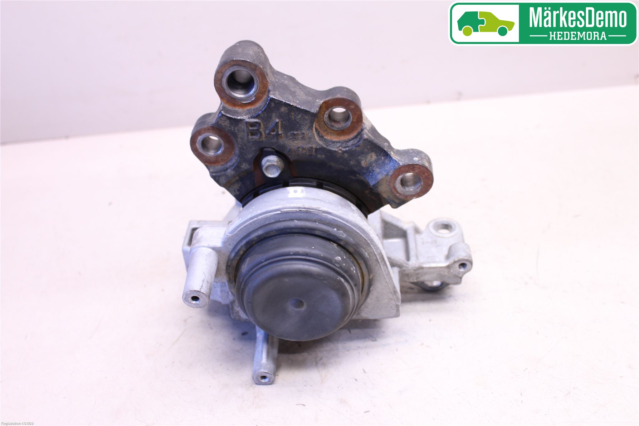 Nissan X-TRAIL 14-21 Växellådsfäste