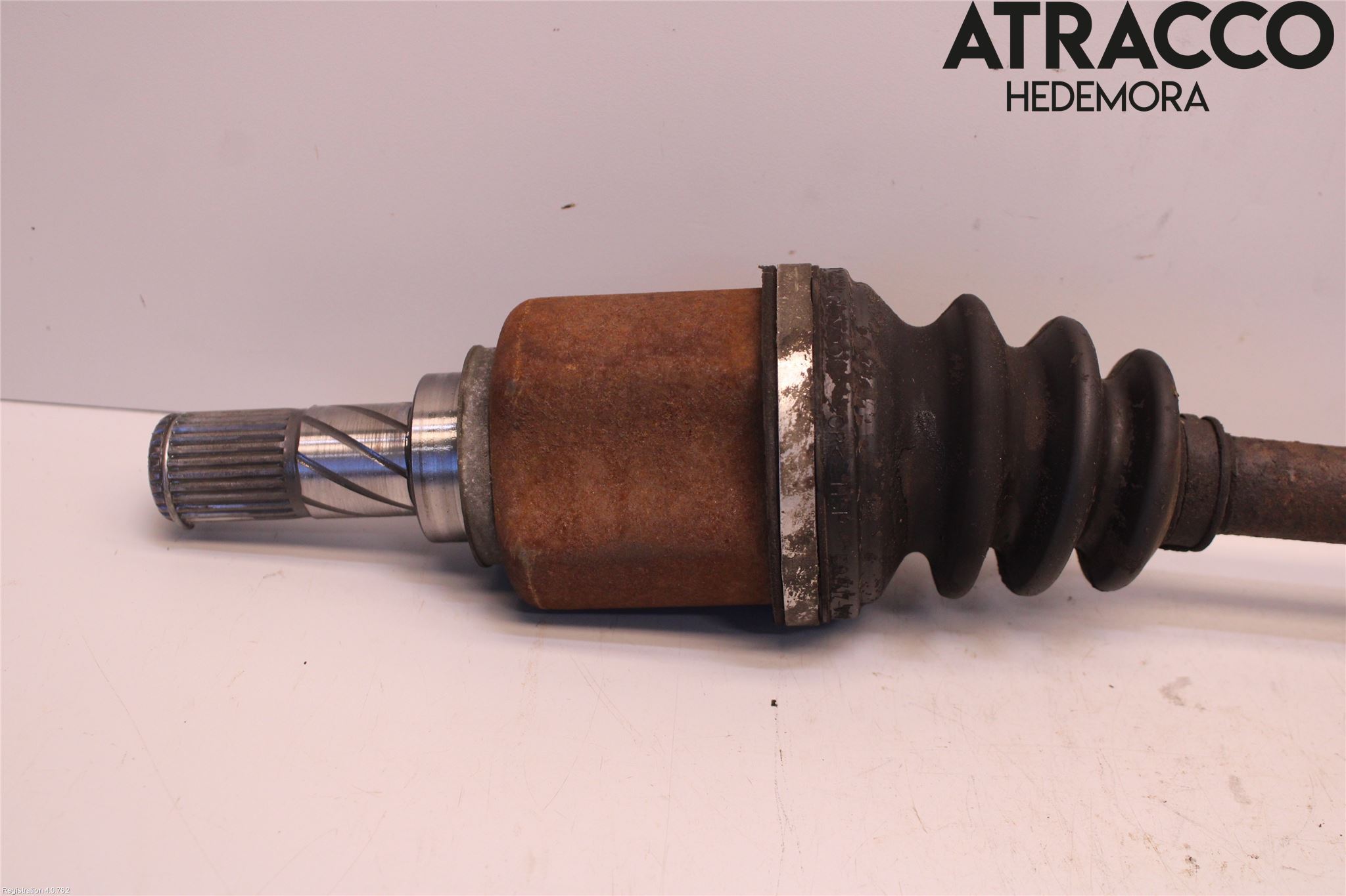 Nissan MICRA 03-07 Drivaxel Fram Vänster