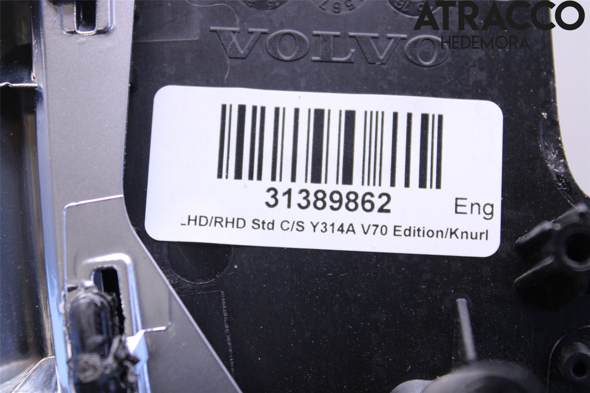 Volvo XC70 14-16 Instrumentkonsoll Mitt