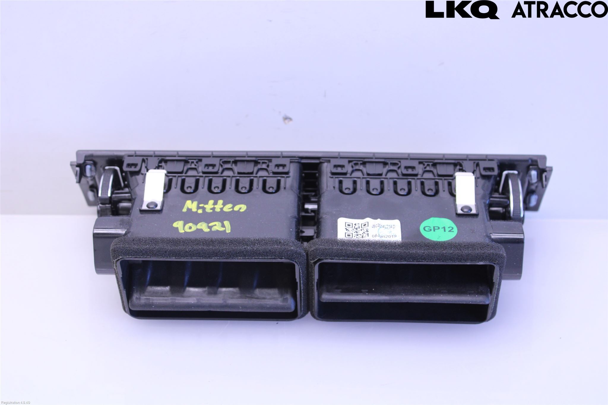 Jaguar E-PACE 17- Defrosterkanal-Munstycke