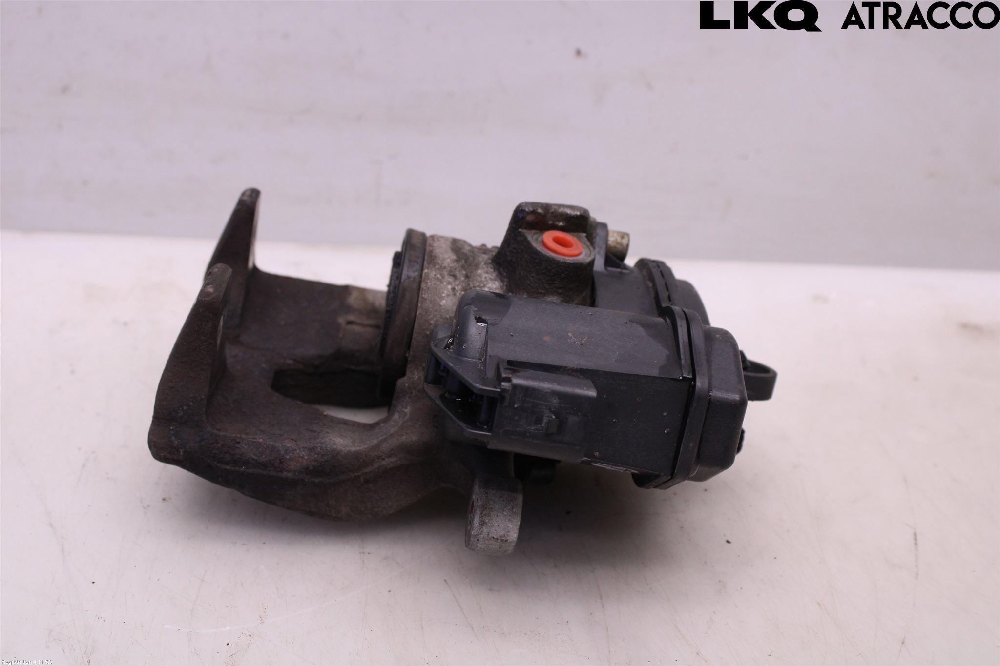 Audi A6 F2/C8 19- Bromsok Bak Höger