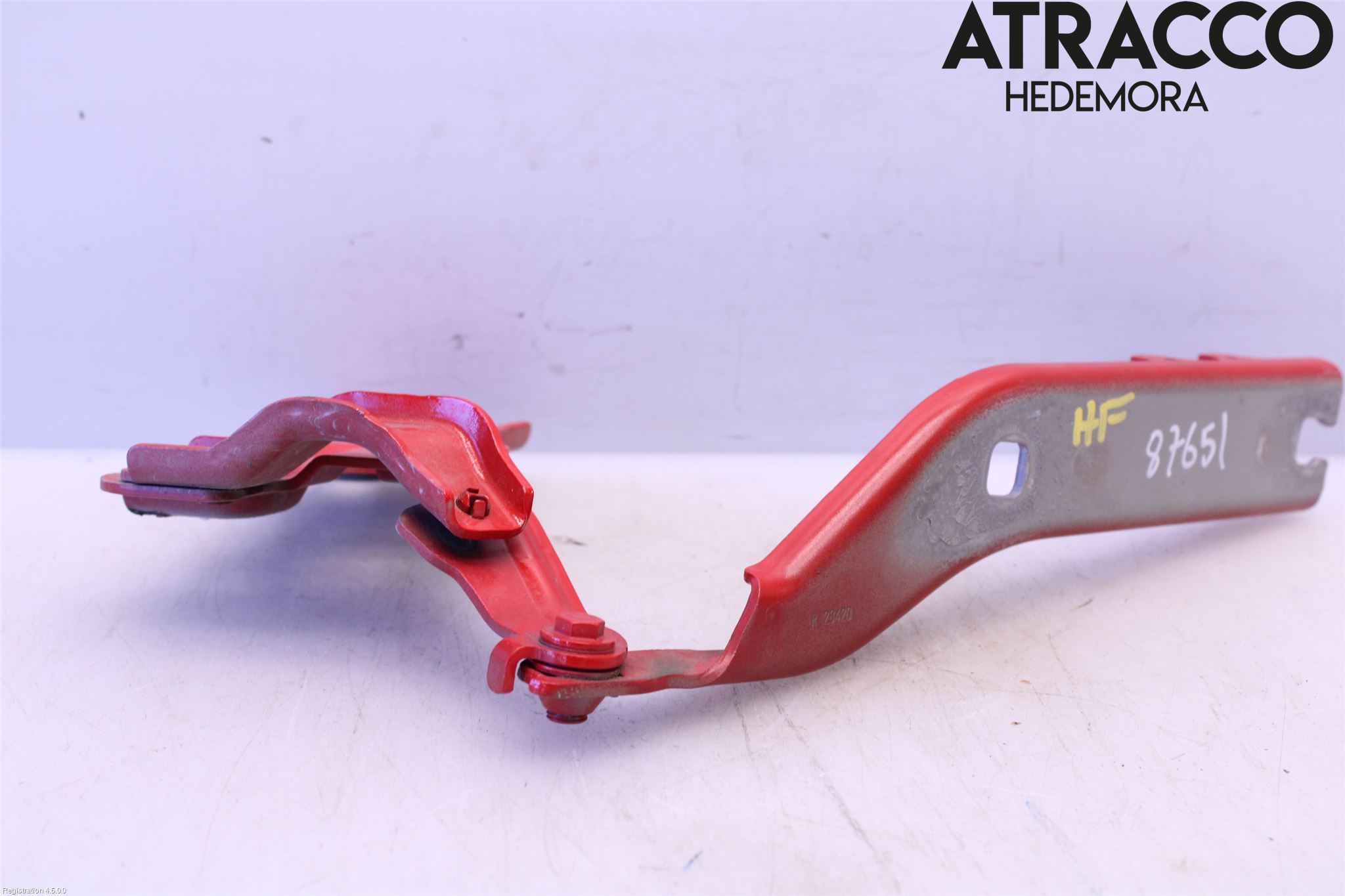 Audi Q3 F3 19- Huvgångjärn