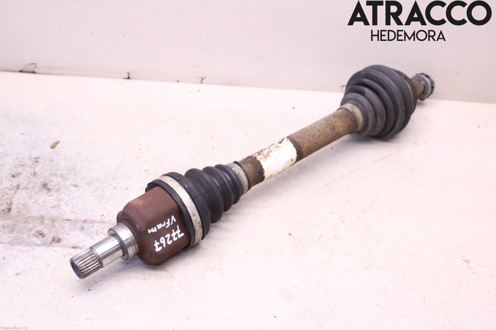 Peugeot 5008 10-16 Drivaxel Fram Vänster