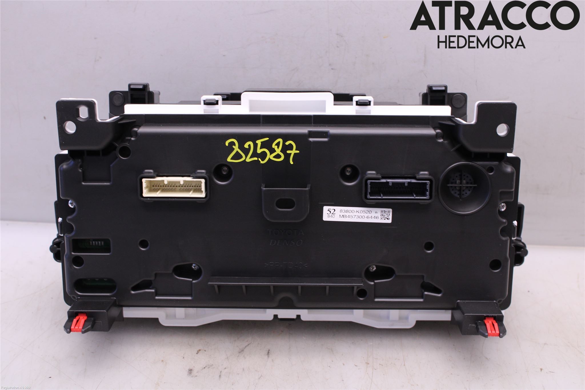 Toyota YARIS XP21 20- Instrument Komb