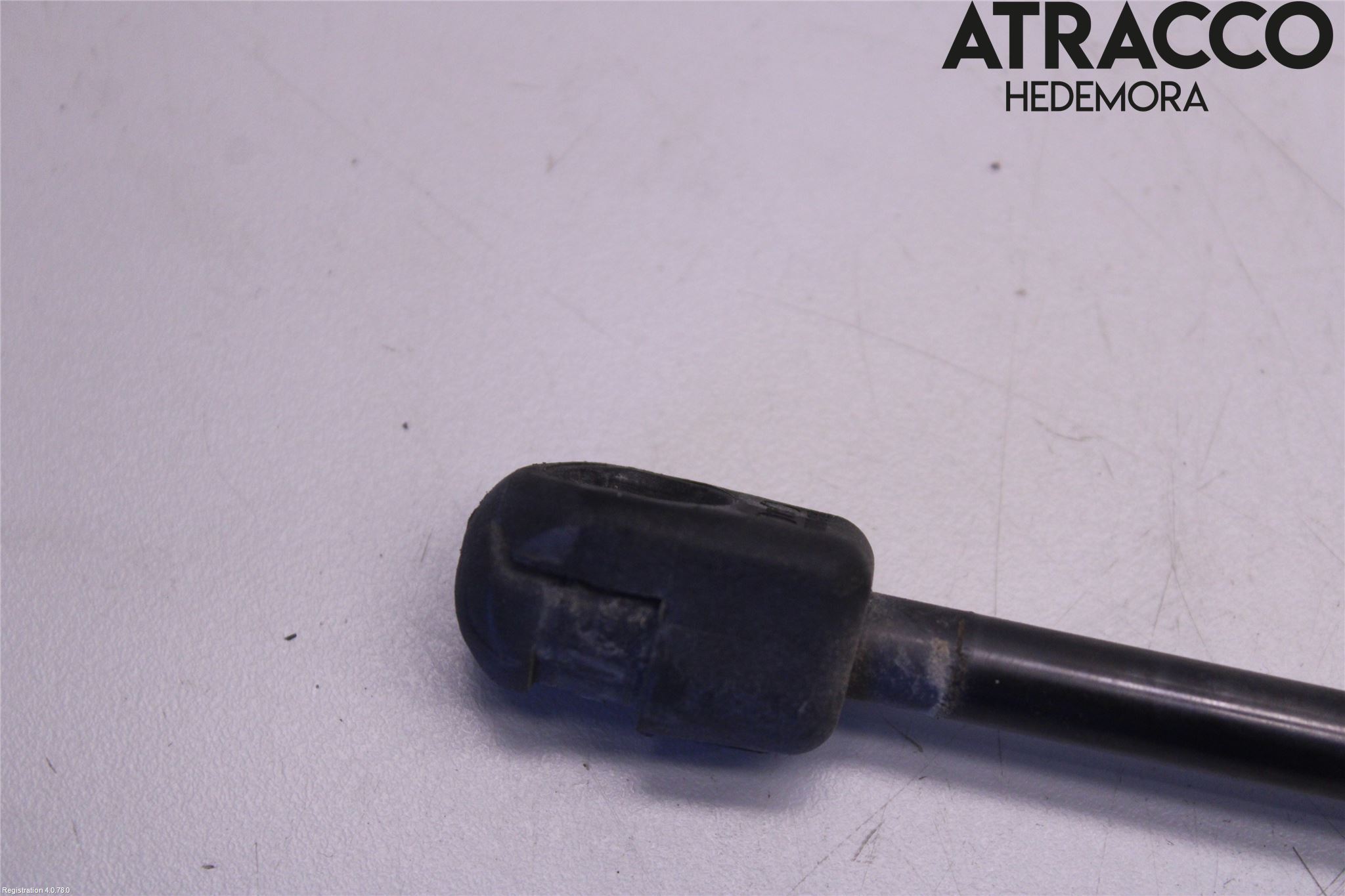 Suzuki SWIFT 11-16 Gasfjäder Baklucka