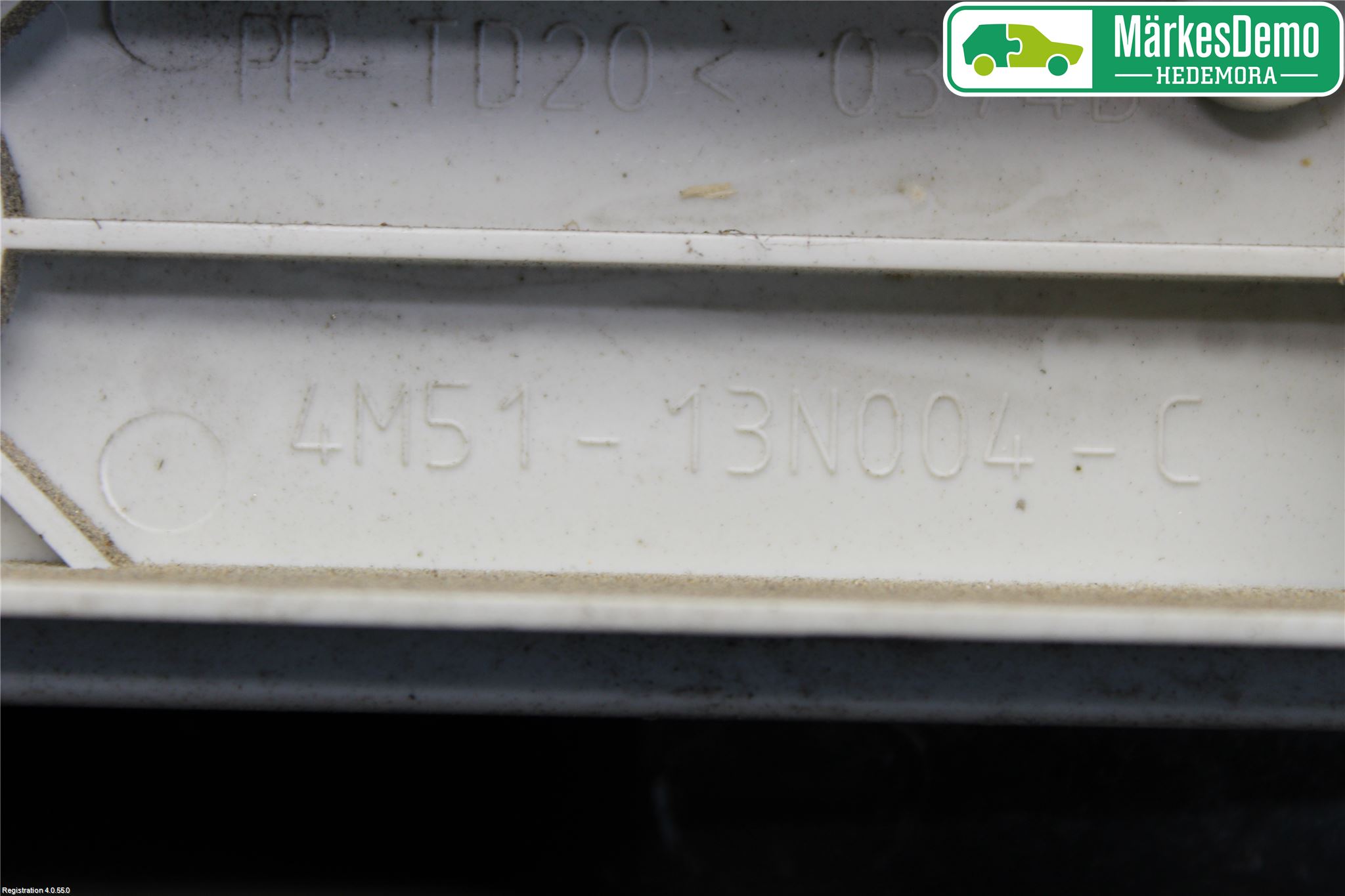 Ford FOCUS     04-07 Bakljus Höger