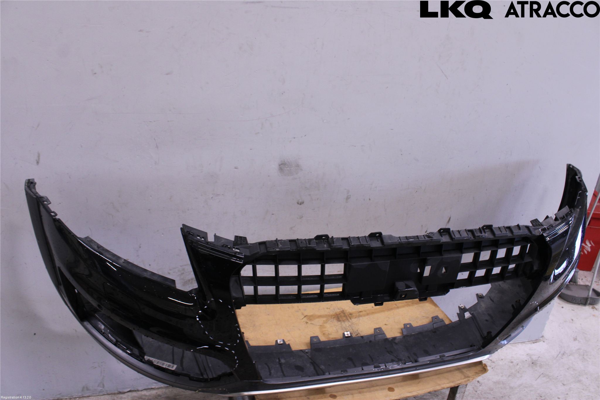 Audi Q5 09-16 Stötfångarbeklädnad Fram