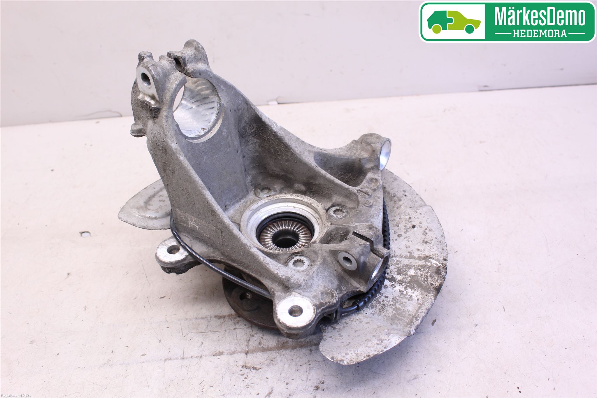 BMW 2 F45 Active Tourer 14-21 Styrspindel Lagerhus Vä