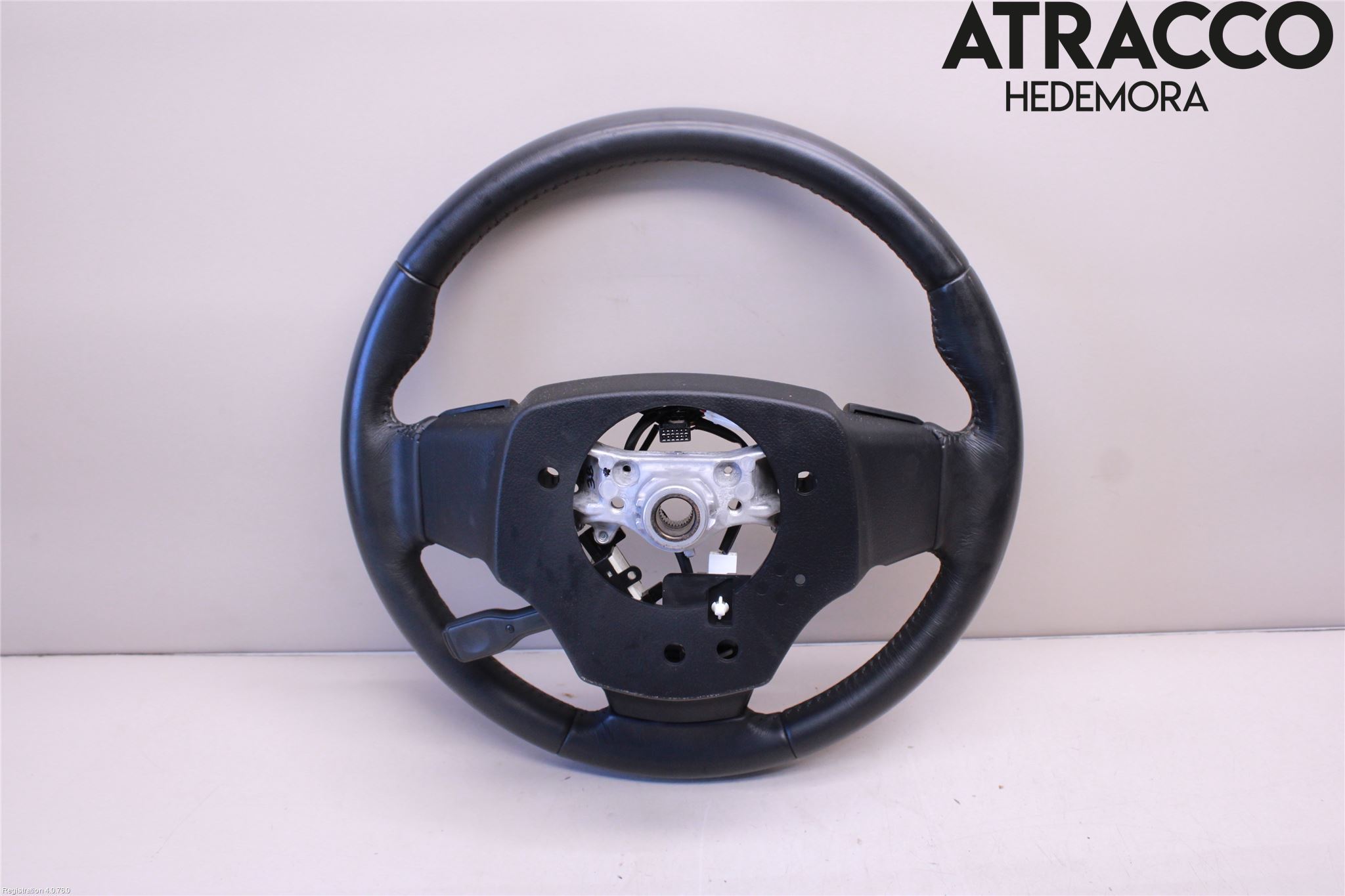 Toyota AVENSIS 16-18 Ratt