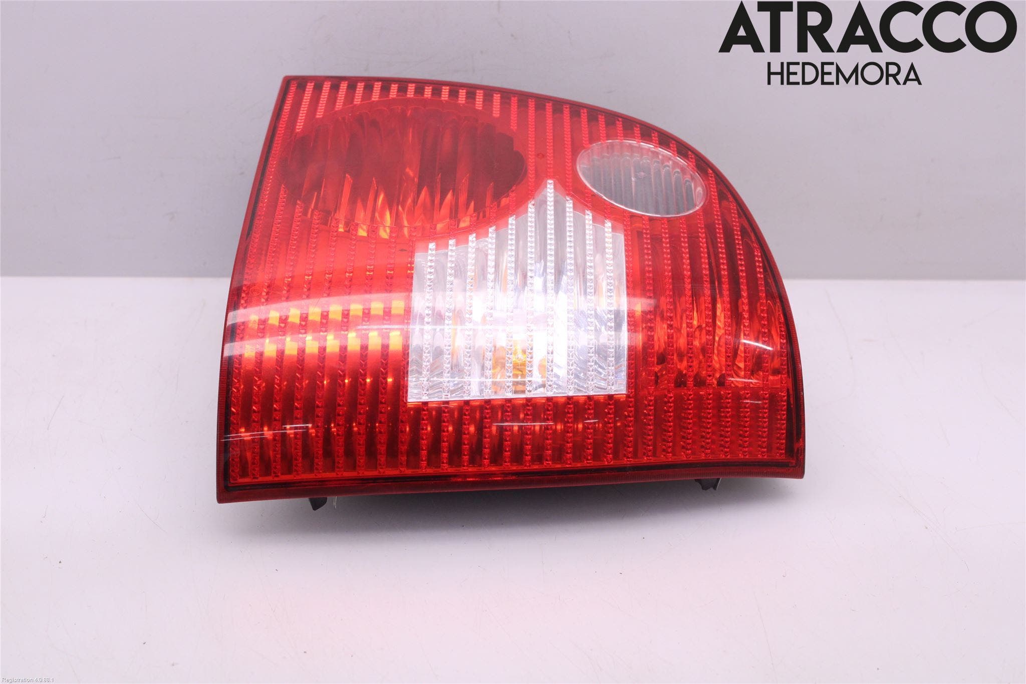 Volkswagen VW POLO 02-05 Bakljus Höger