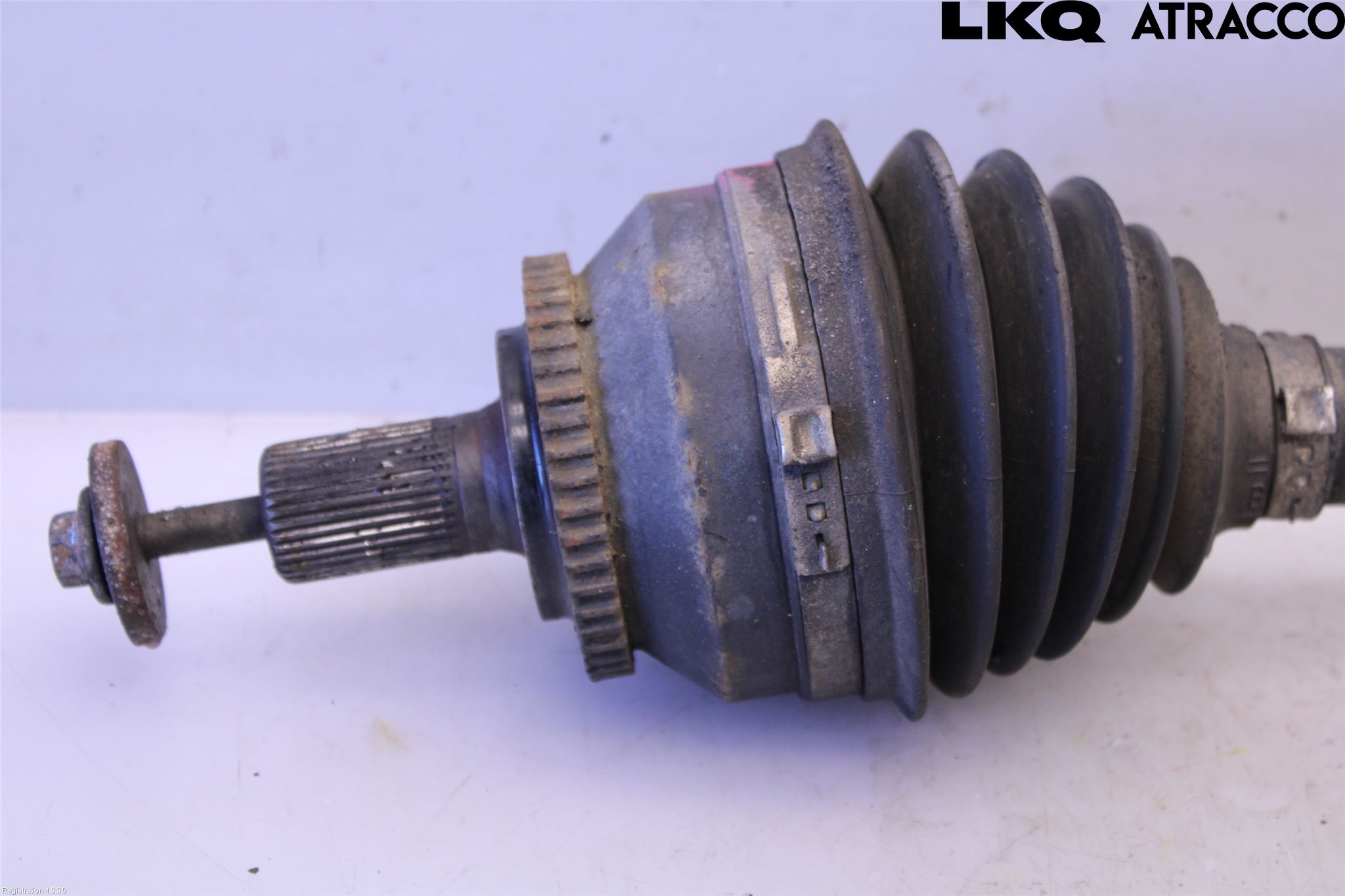 Volvo S70/V70/XC  97-00 Drivaxel Fram Vänster