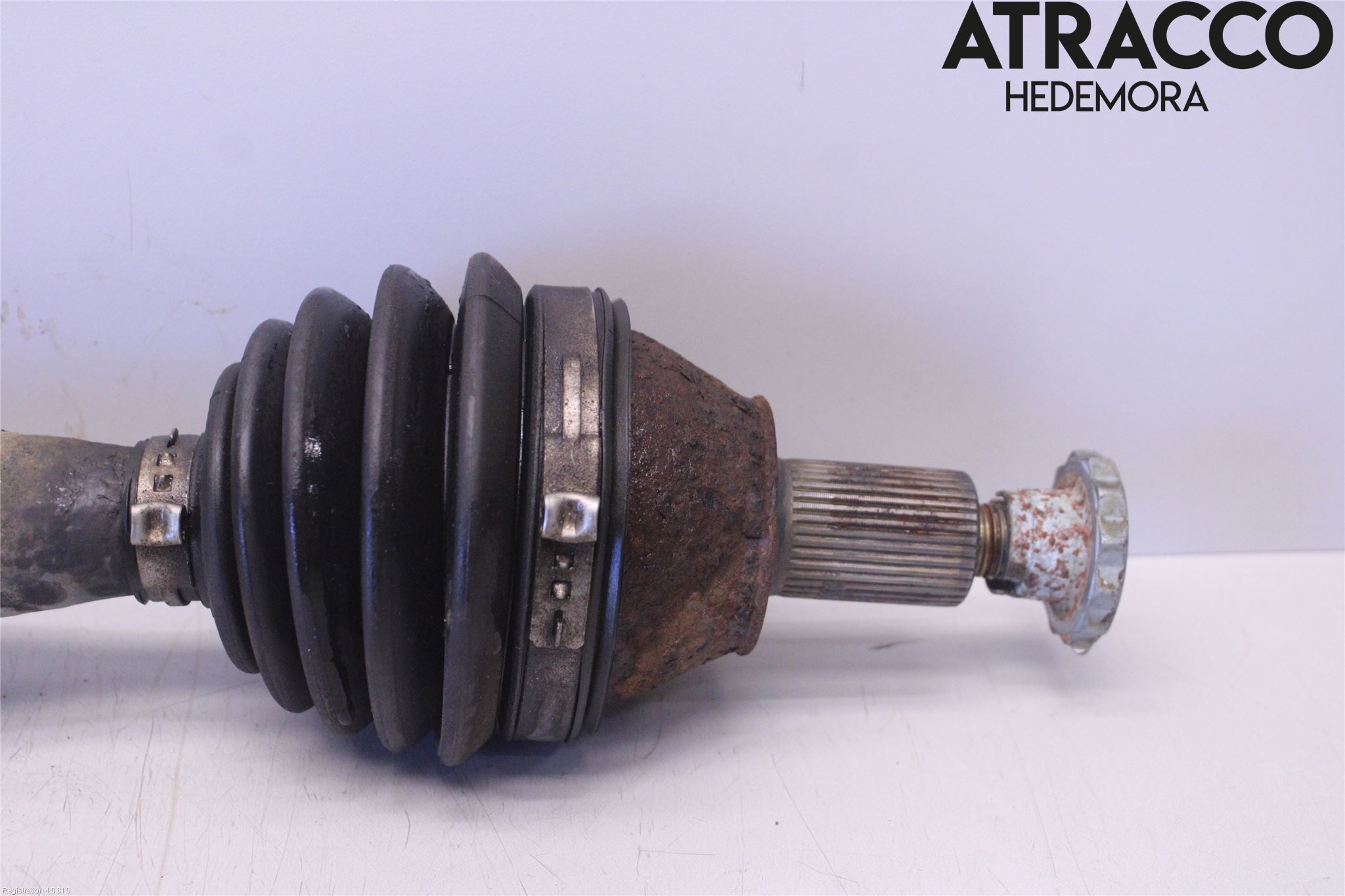 Volkswagen VW POLO 05-09 Drivaxel Fram Höger