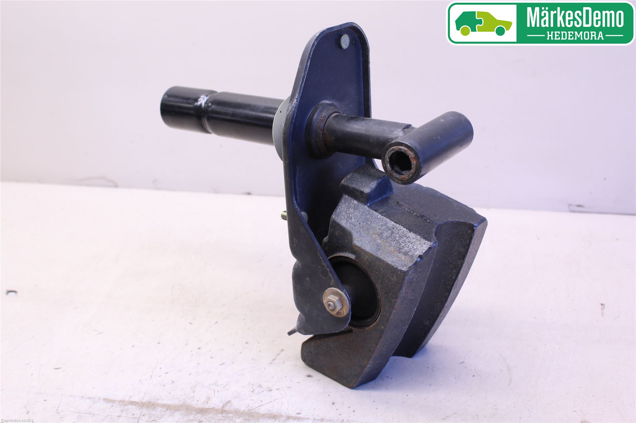 BMW Z3 E36/6    94-02 Stötfångarbärjärn Bak