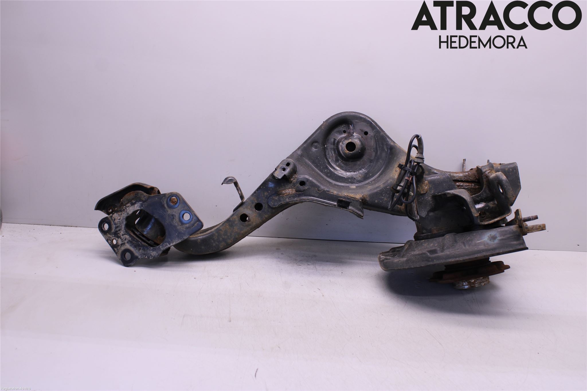 Nissan QASHQAI 14-17 Bärarm Bak Vänster