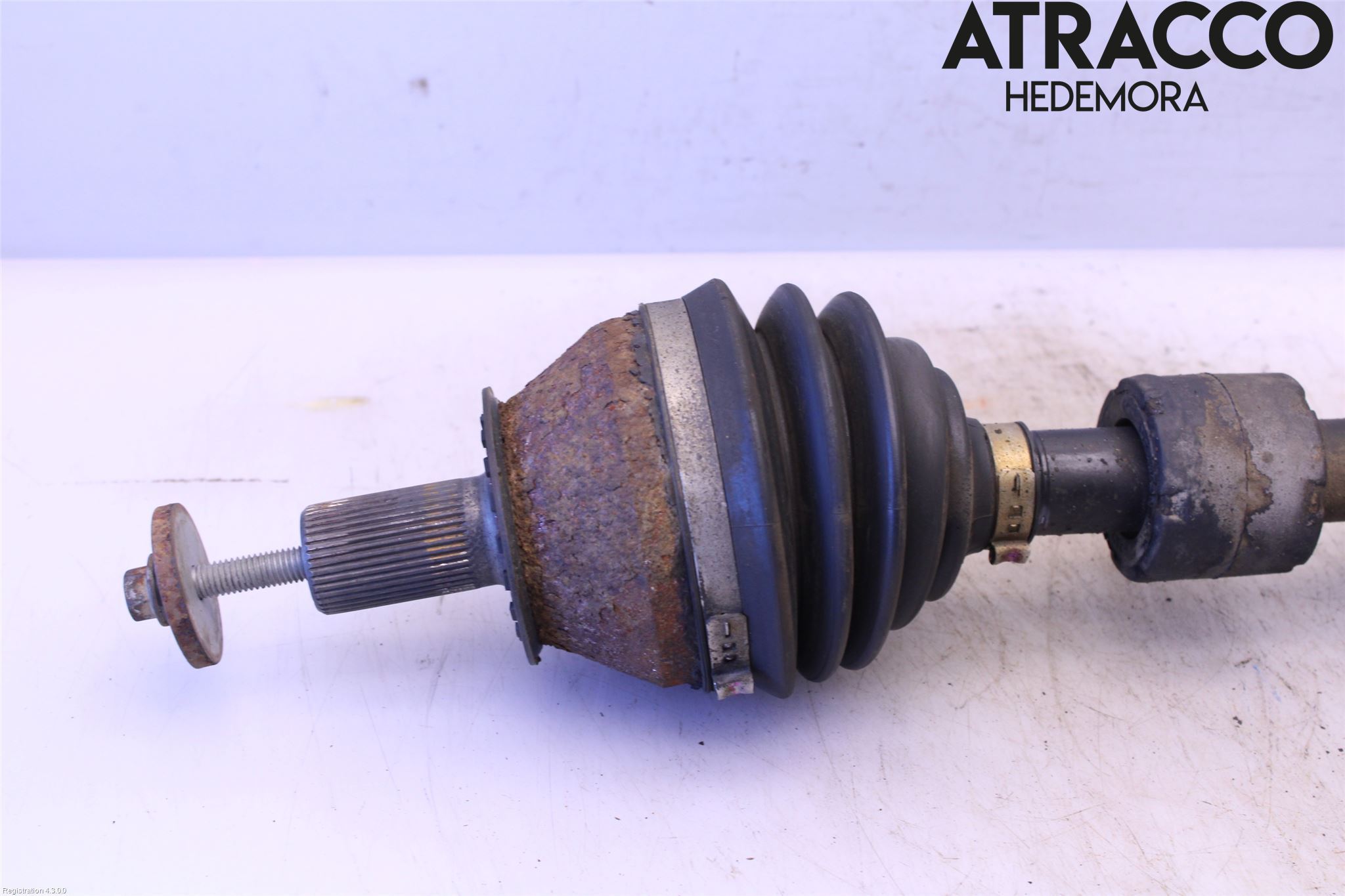 Volvo V70 08-13 Drivaxel Fram Vänster