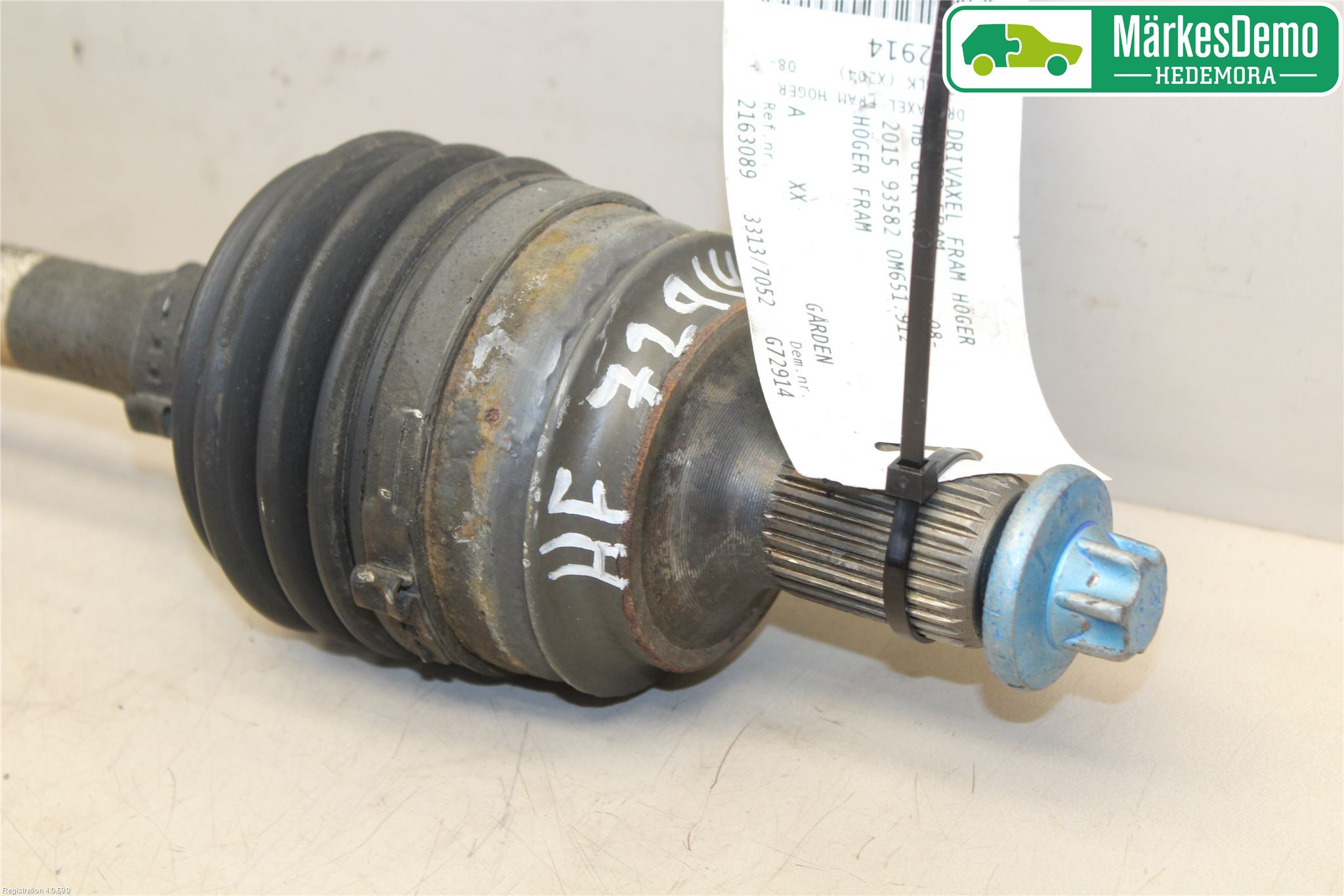 Mercedes-Benz MB GLK-KLASS (X204) 08-16 Drivaxel Fram Höger