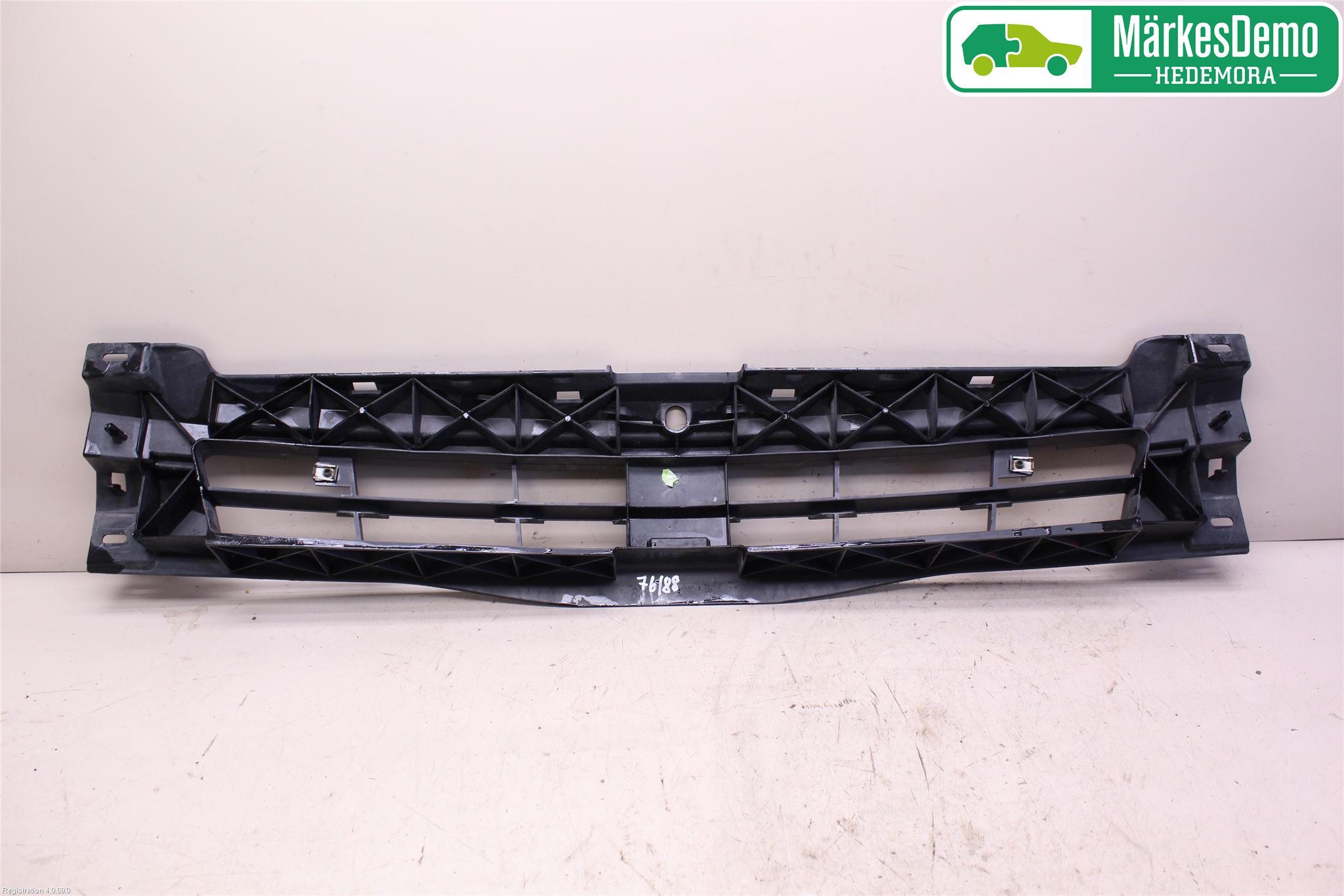 Nissan PRIMASTAR Grill-Galler