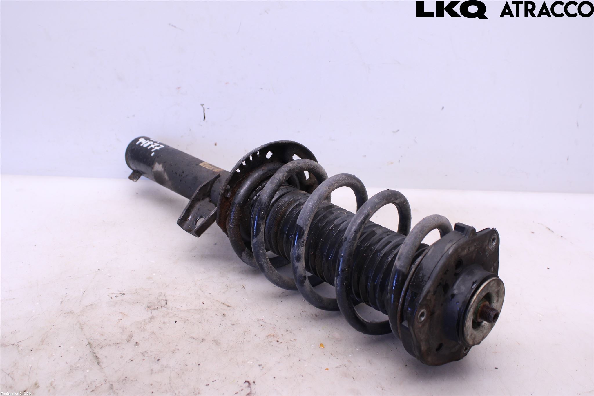 Volkswagen VW PASSAT 11-14 Fjäderben Fram Vänster
