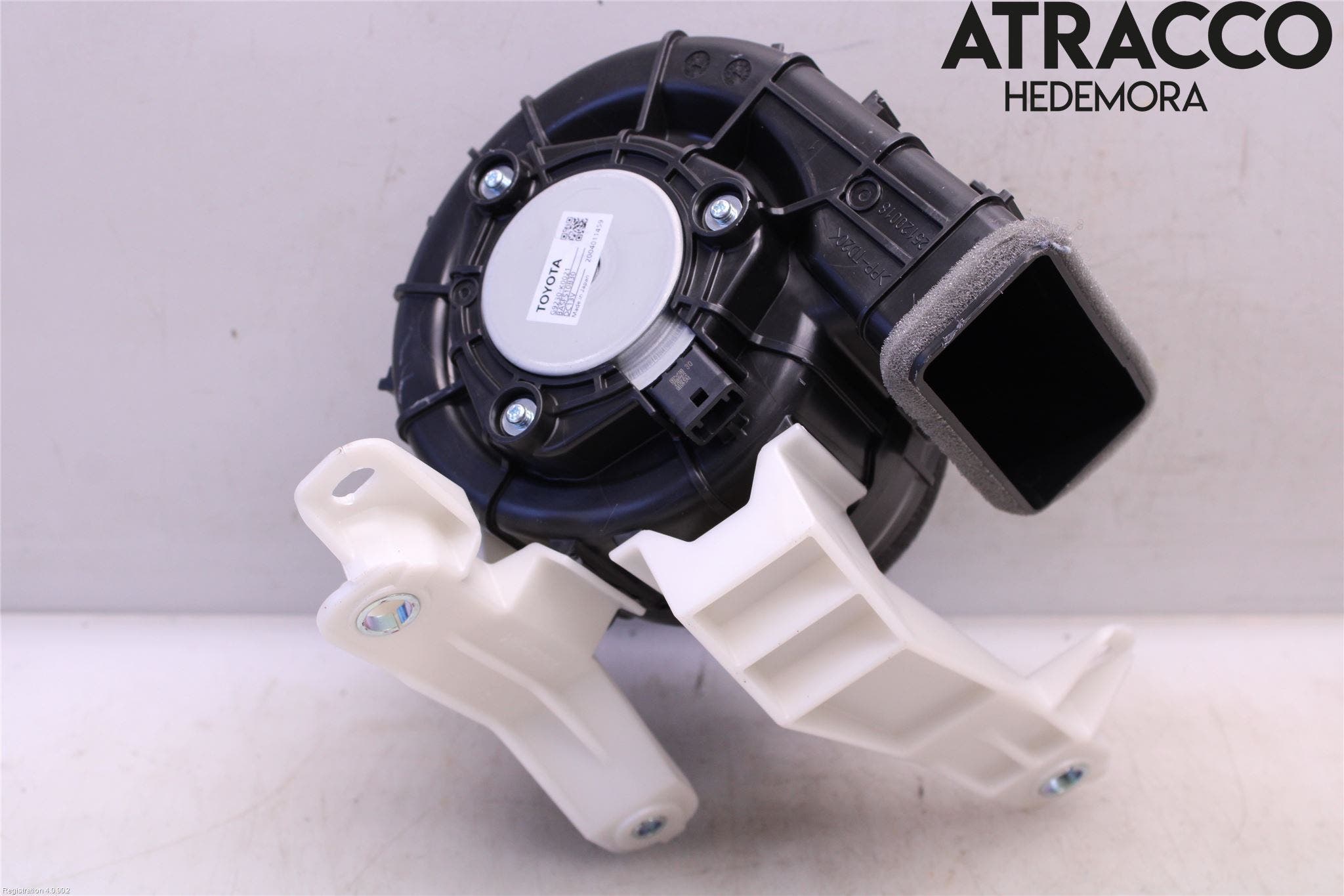 Toyota YARIS XP21 20- Kylfläkt El