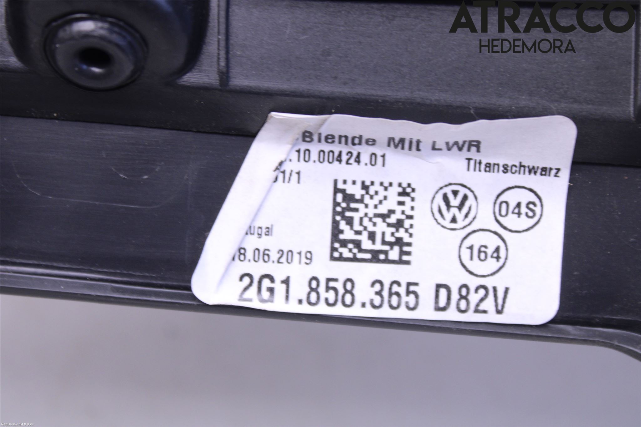 Volkswagen VW POLO VI 18->> Instrumentbräda Sparkskydd