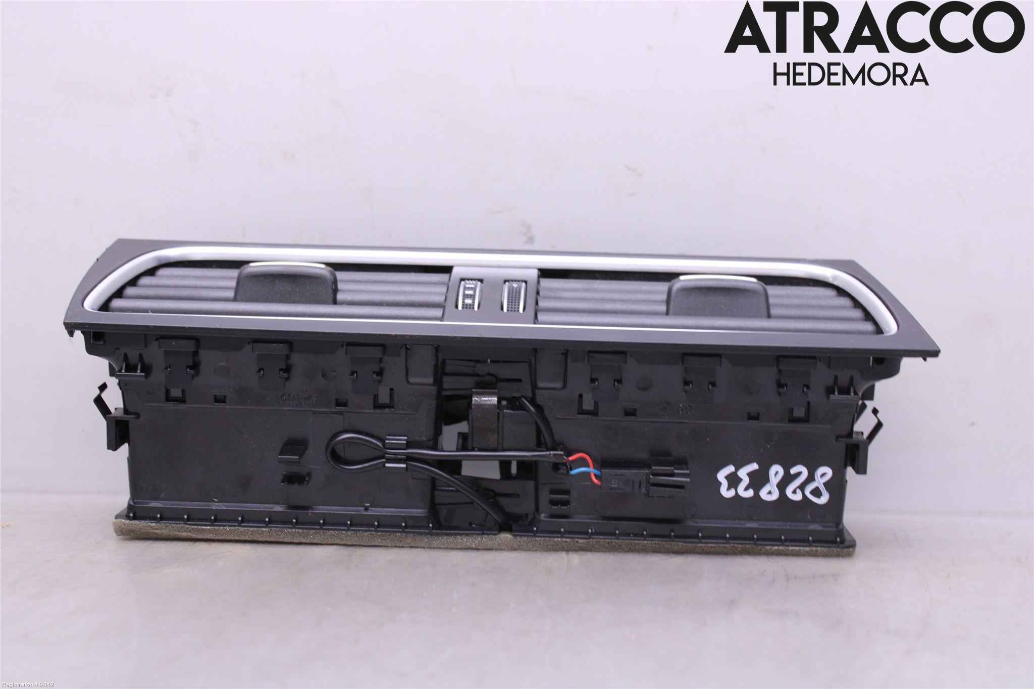 Audi A4 ALLROAD 09-16 Defrosterkanal-Munstycke