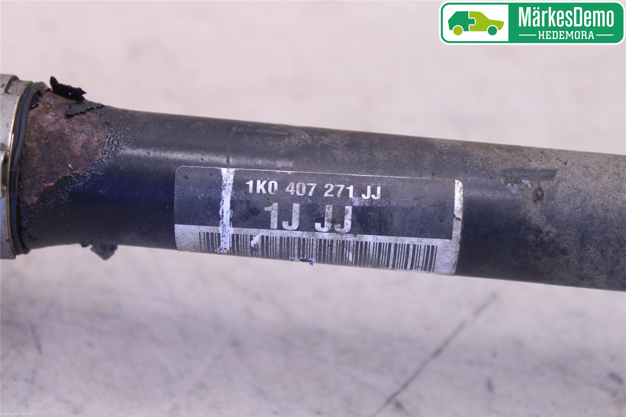 Volkswagen VW TOURAN 10-15 Drivaxel Fram Vänster