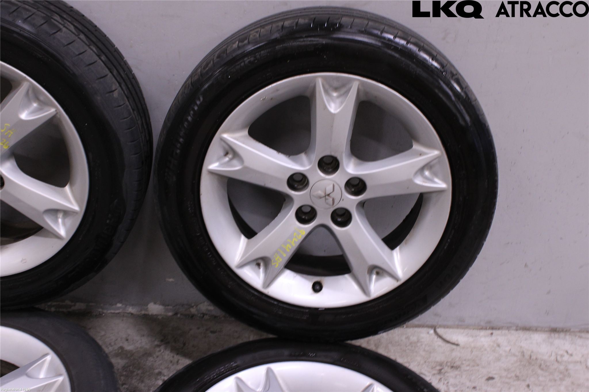 Mitsubishi GRANDIS Sommardäck Alumfälg 4St