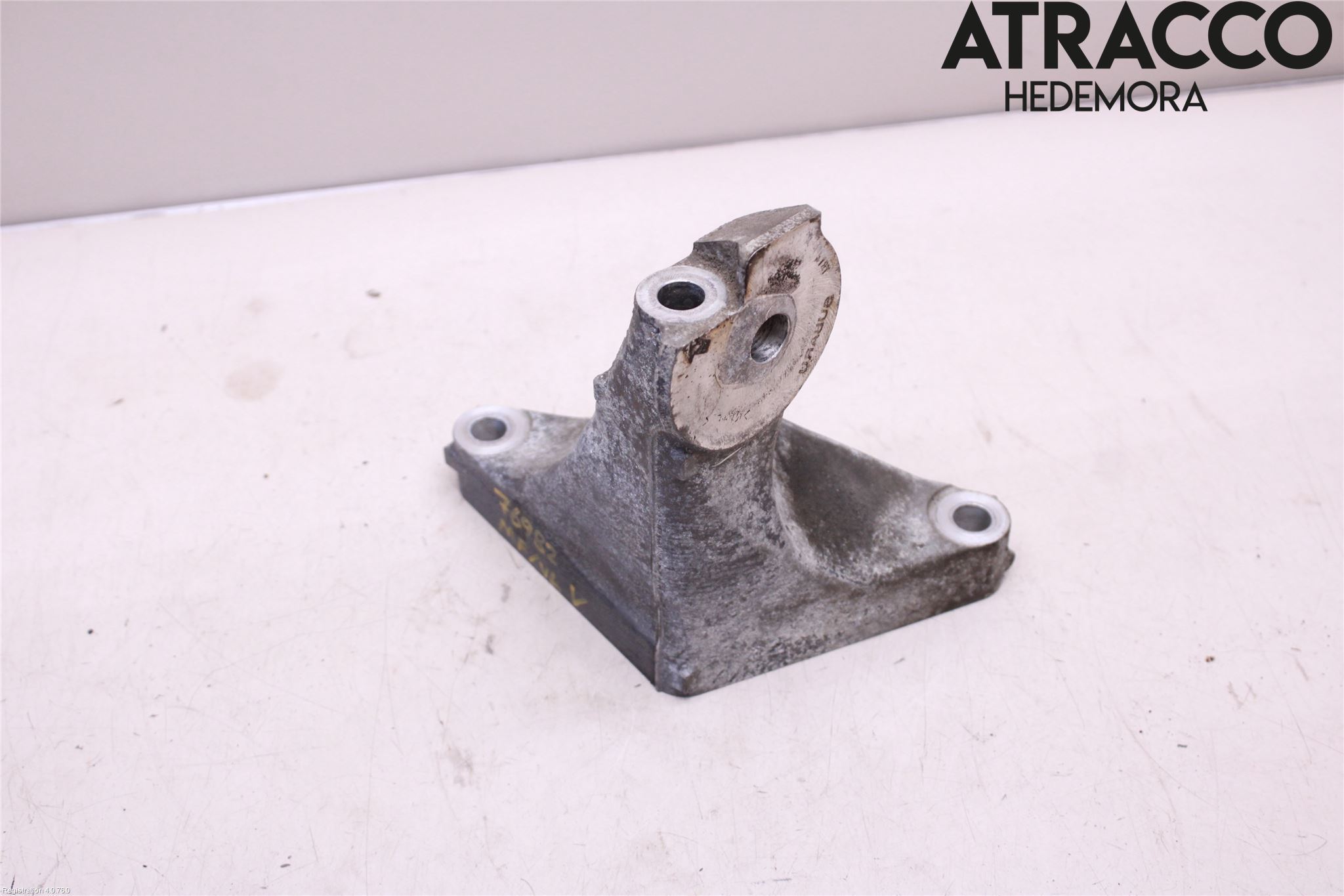 Subaru OUTBACK 15-20 Motorfäste