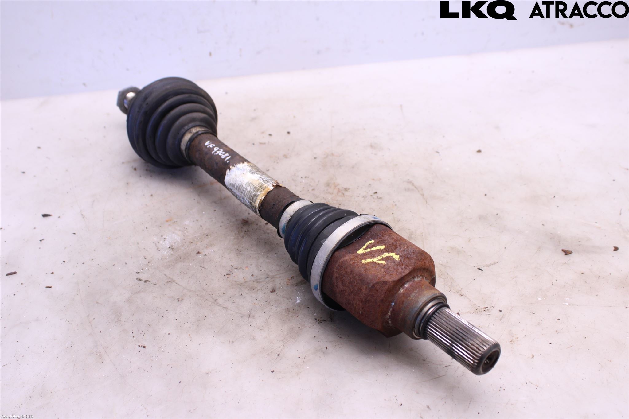 Peugeot 3008 09-16 Drivaxel Fram Vänster