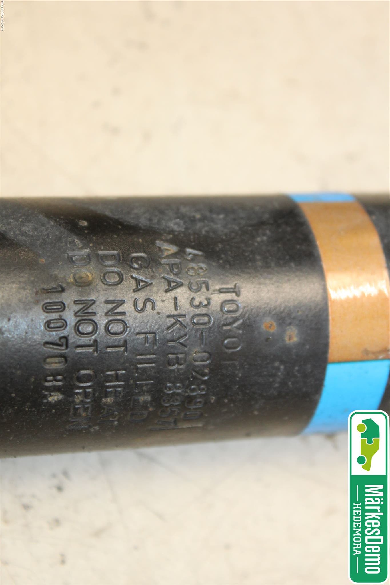 Toyota AURIS 10-12 Stötdämpare Bak