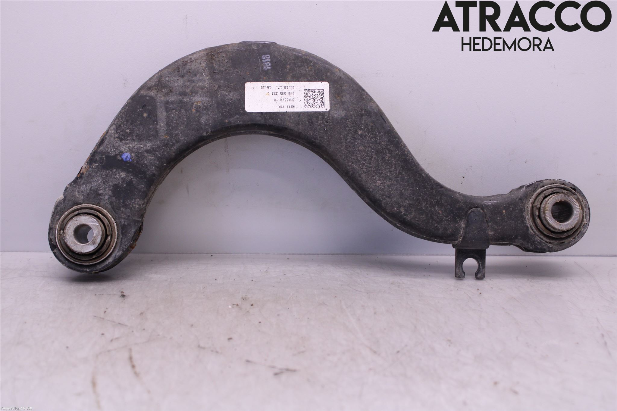 Volkswagen VW TIGUAN 16-24 Bärarm Bak Övre Höger