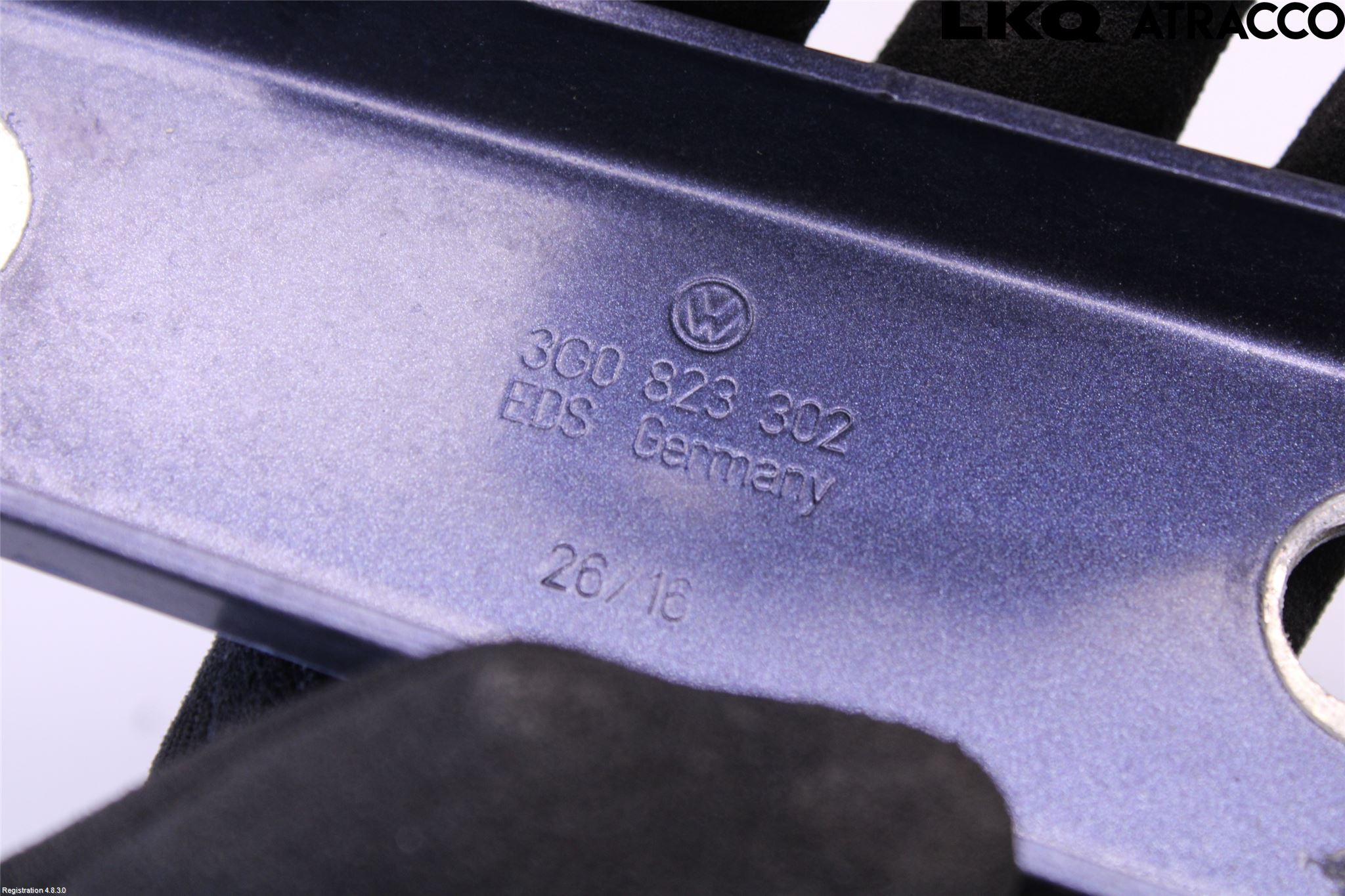 Volkswagen VW PASSAT 15-19 Huvgångjärn