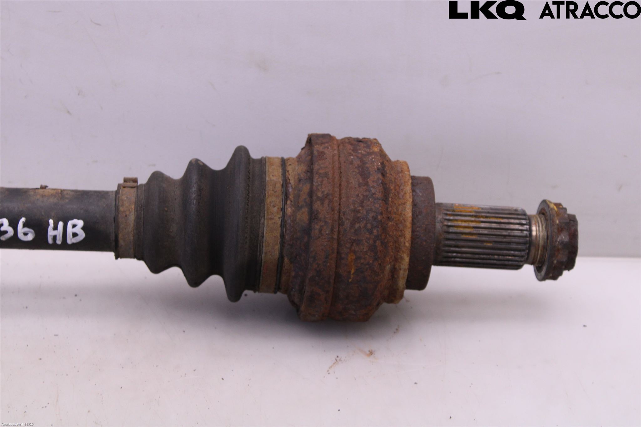 BMW 7 E65/66    00-08 Drivaxel Bak Höger