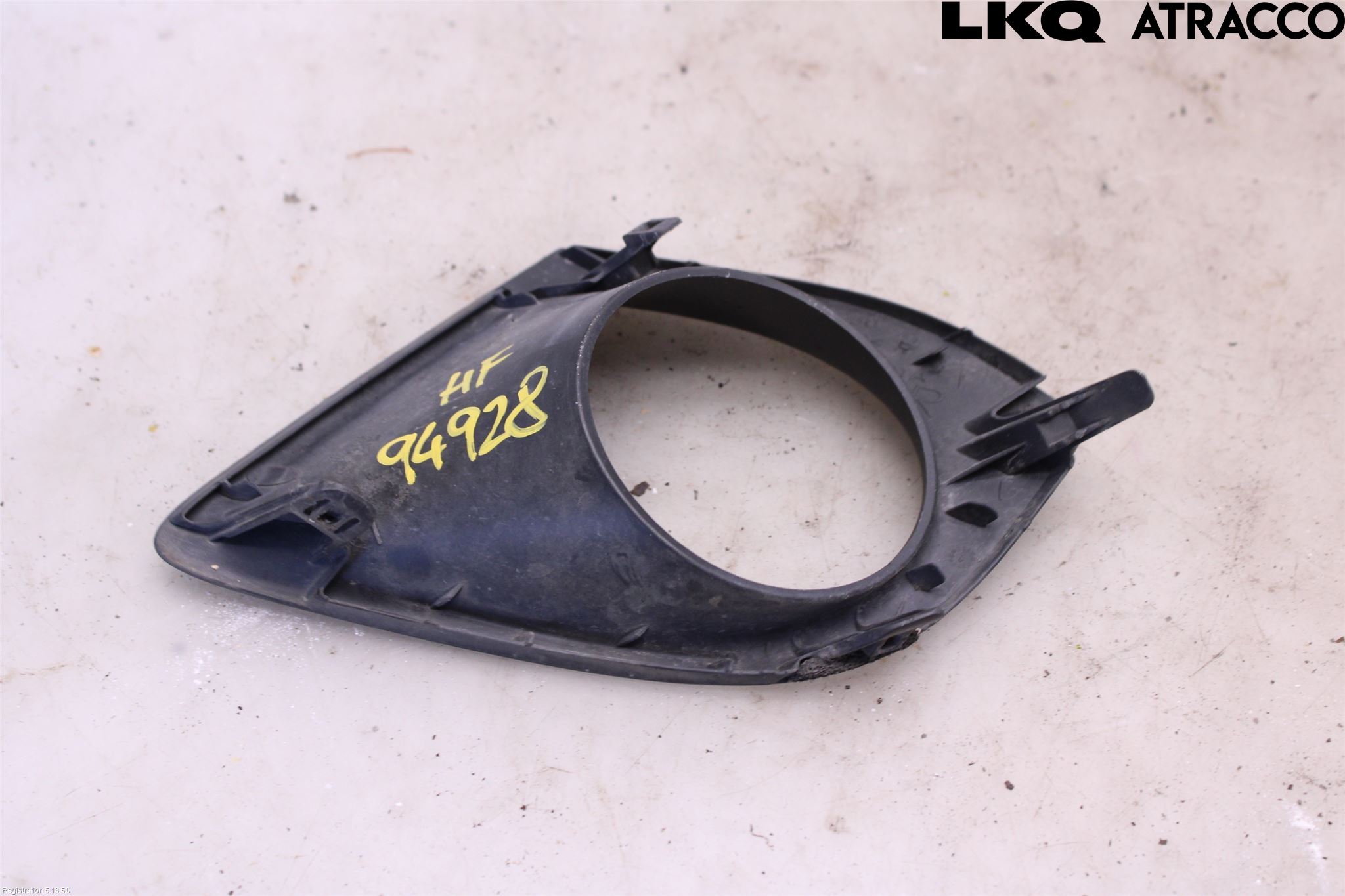 Toyota AURIS 10-12 Dimljussarg Fram