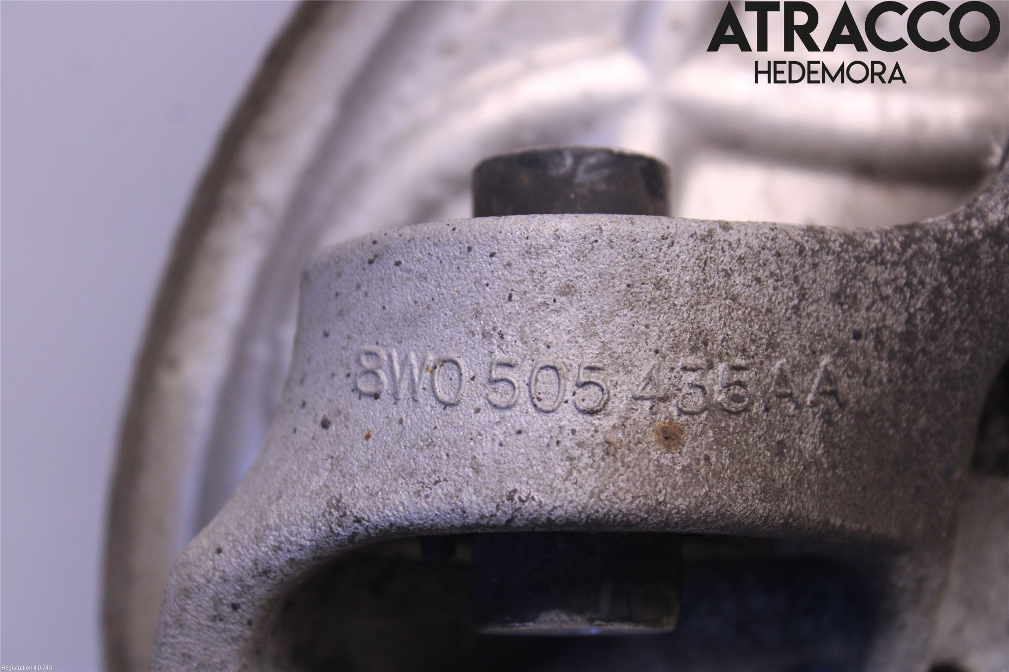 Audi A4/S4 B9 16-19 Hjullagerhus-Spindel Vä B