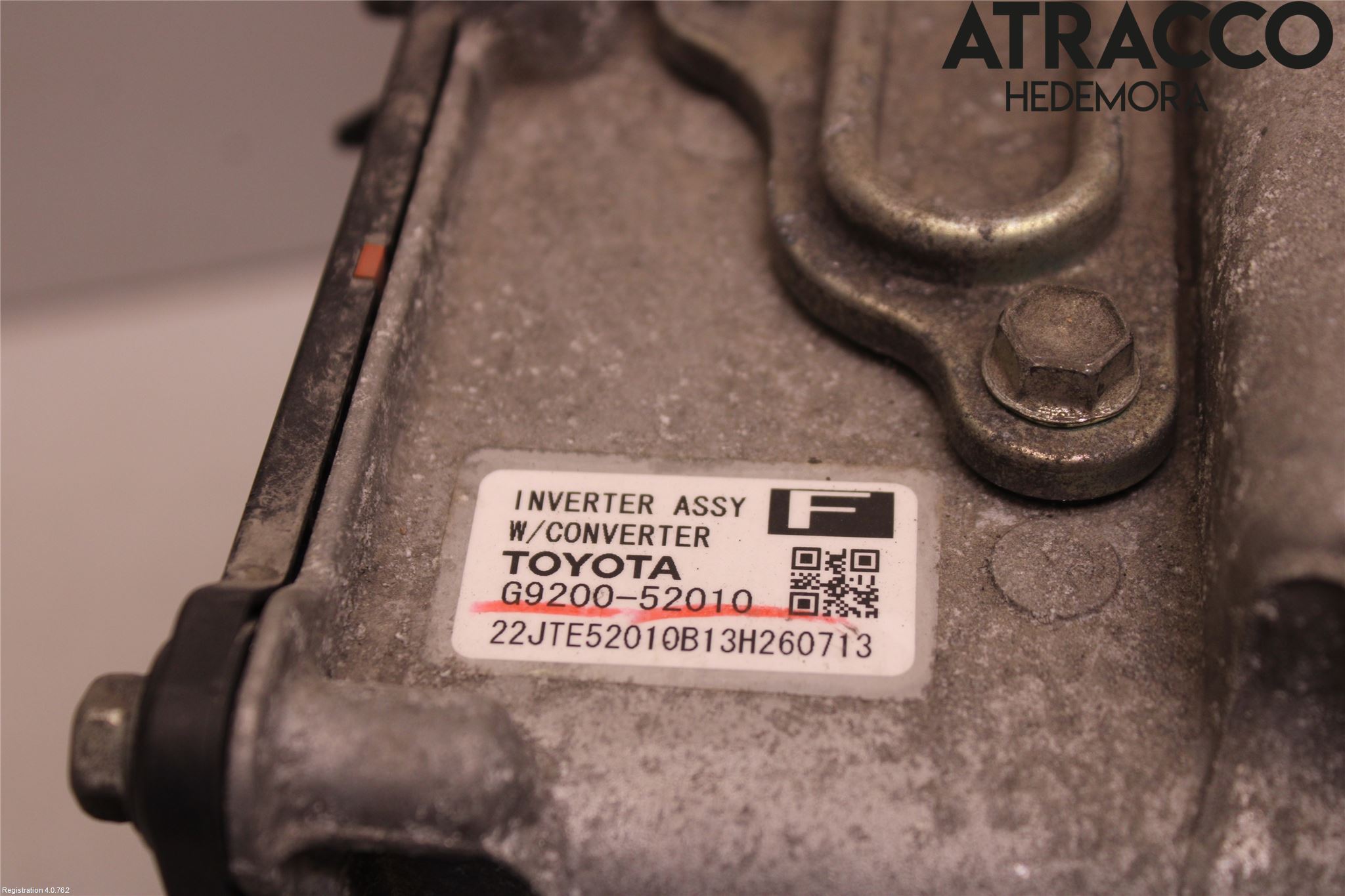 Toyota YARIS XP130 12-14 Hybridconverter